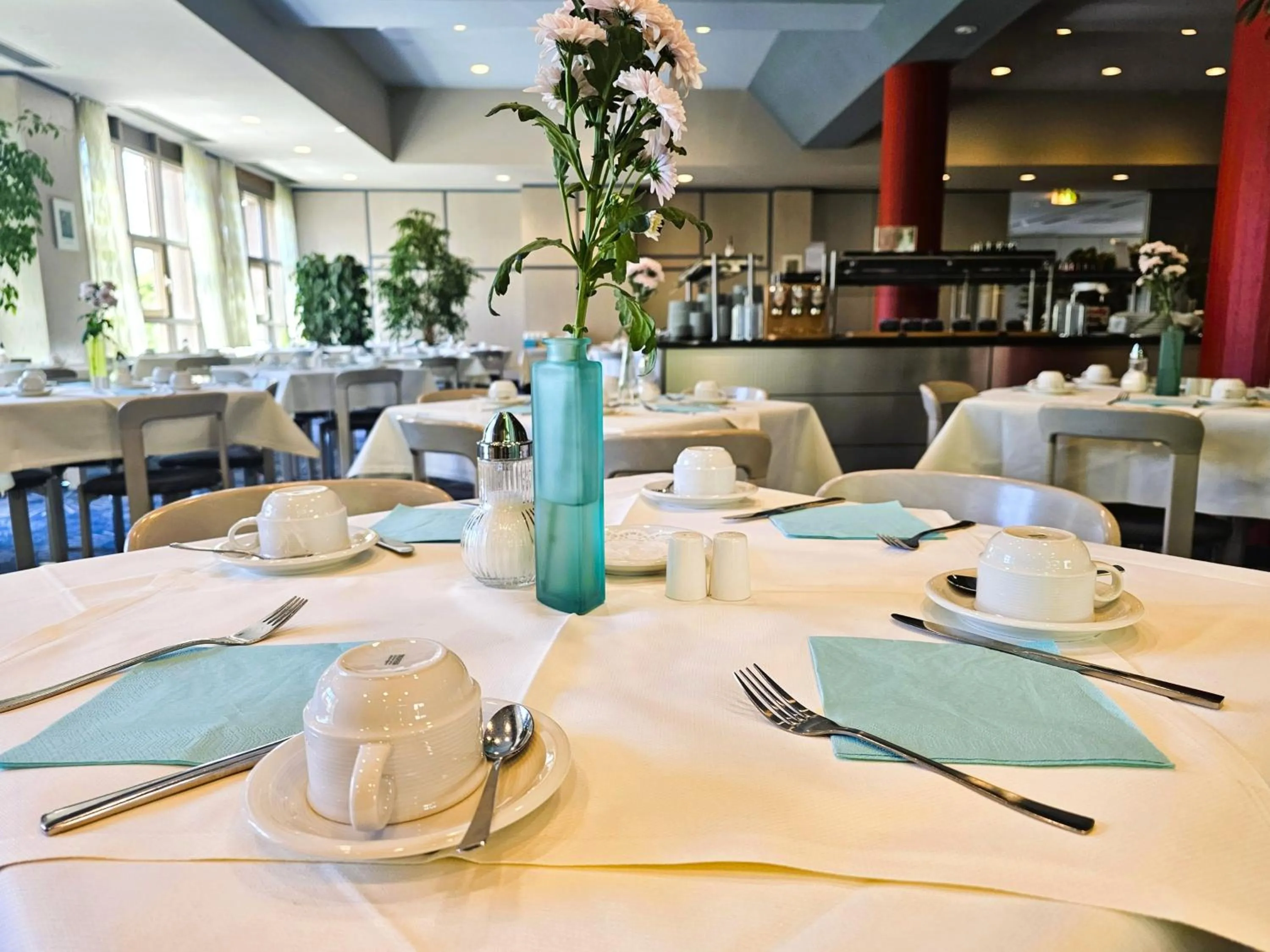 Breakfast in Arvena Park Hotel