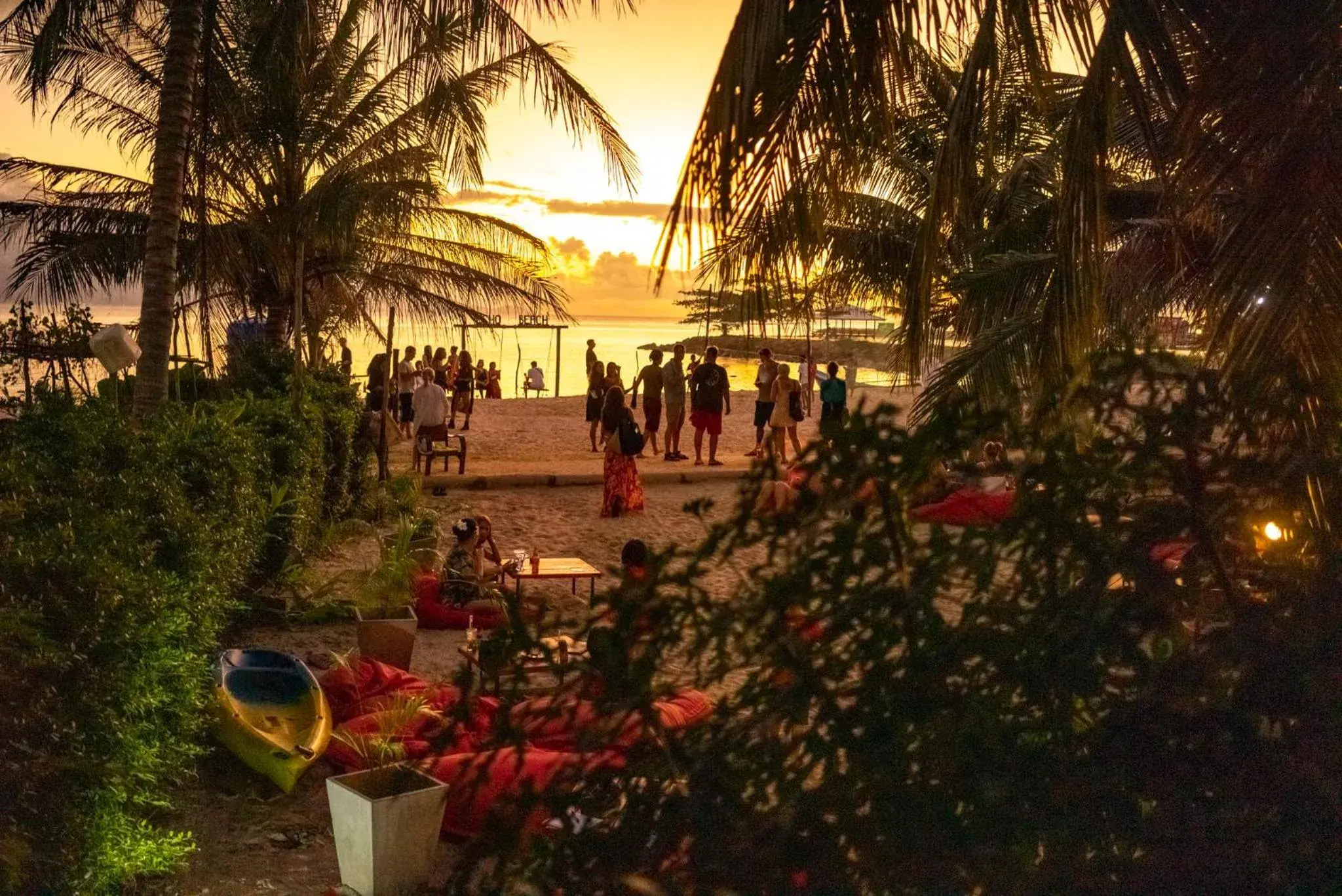 Echo Beach Hostel Echo Beach Hostel