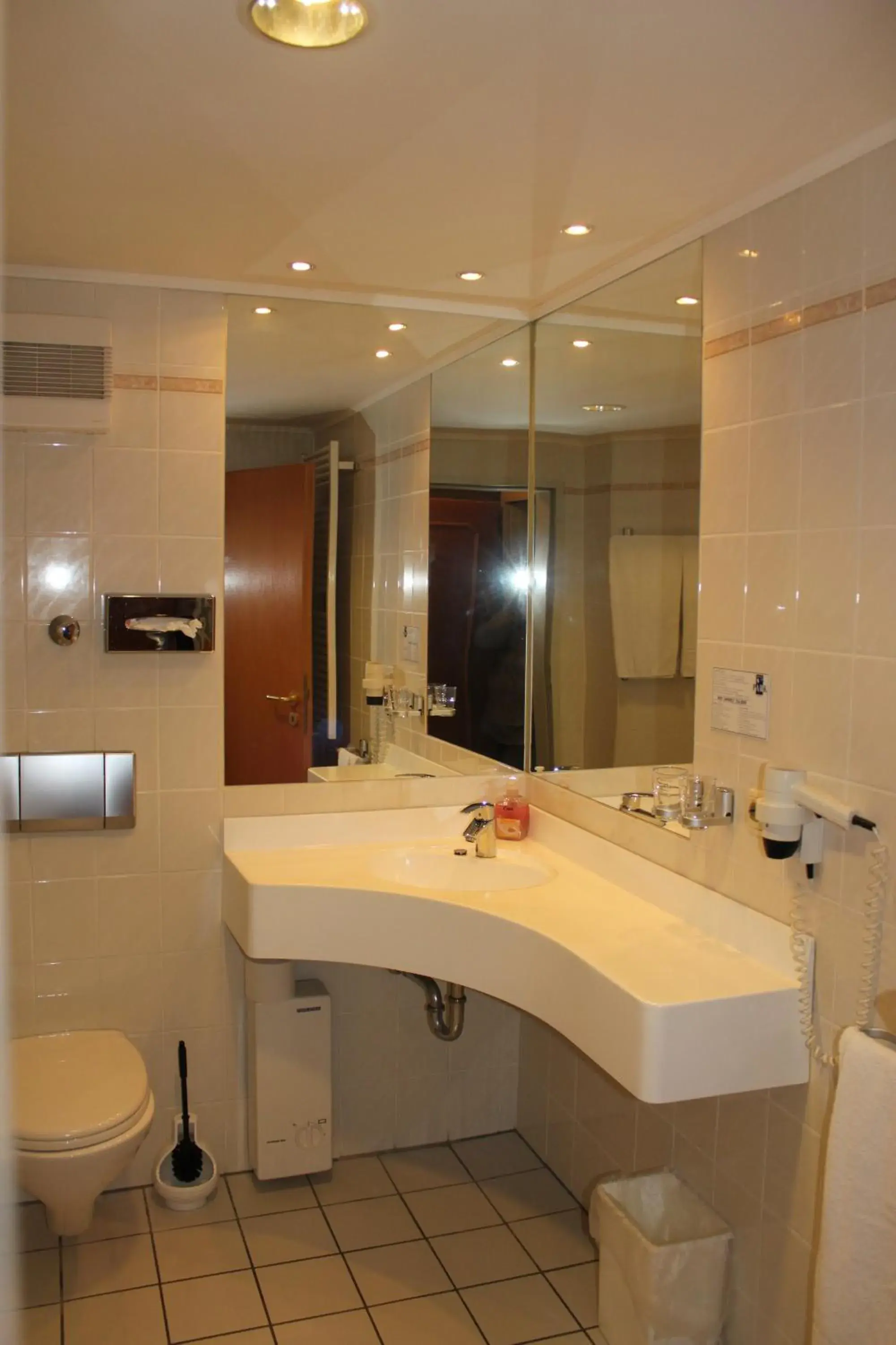 Economy Single Room - single occupancy in Hotel am Park Economy Single Room - single occupancy in Hotel am Park