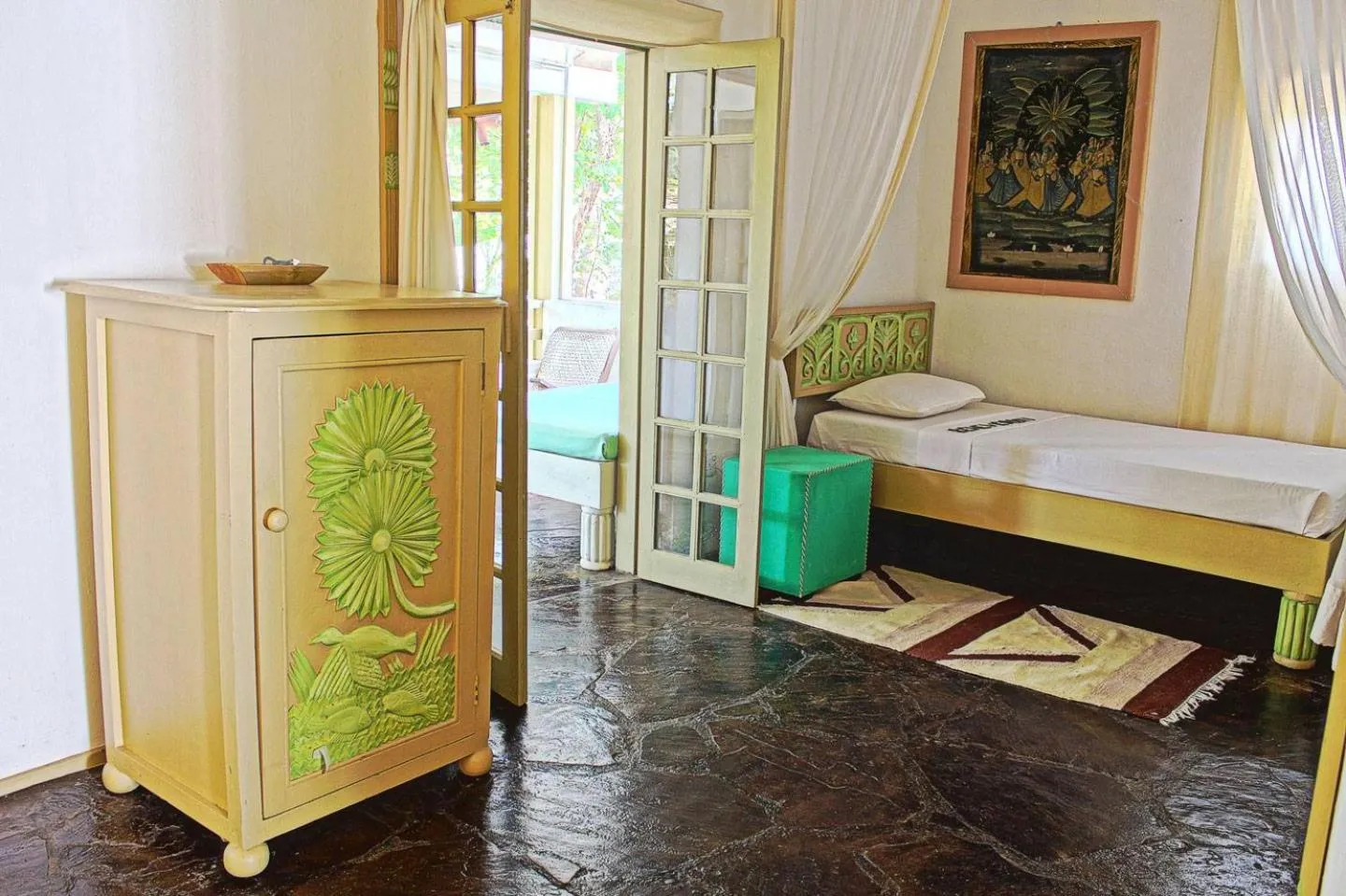 Bed in White Elephant Sea Lodge