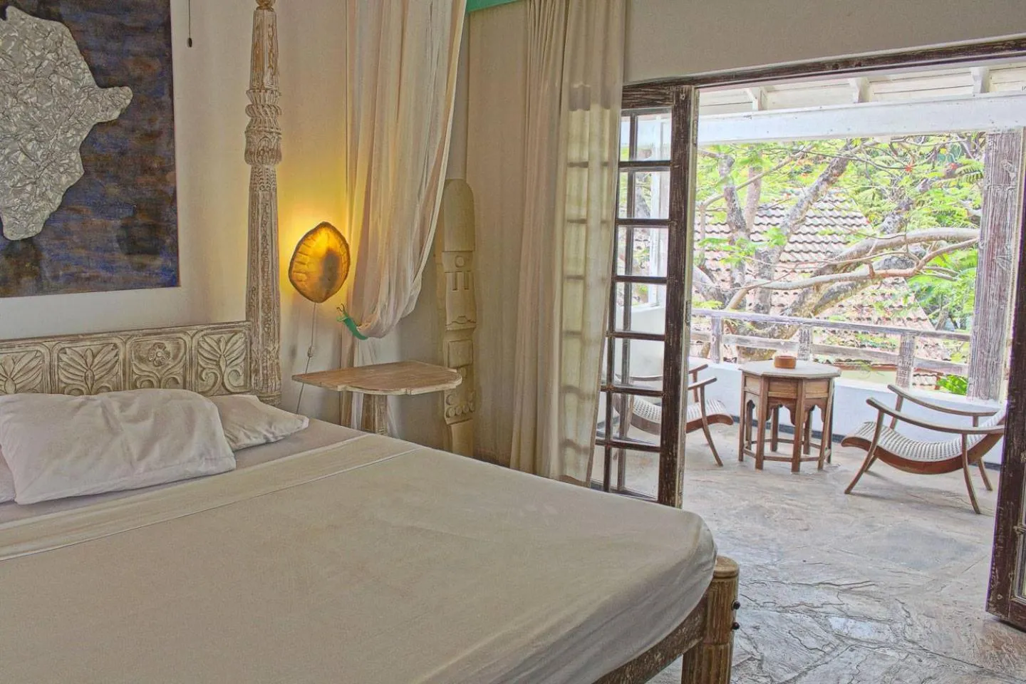 Bed in White Elephant Sea Lodge