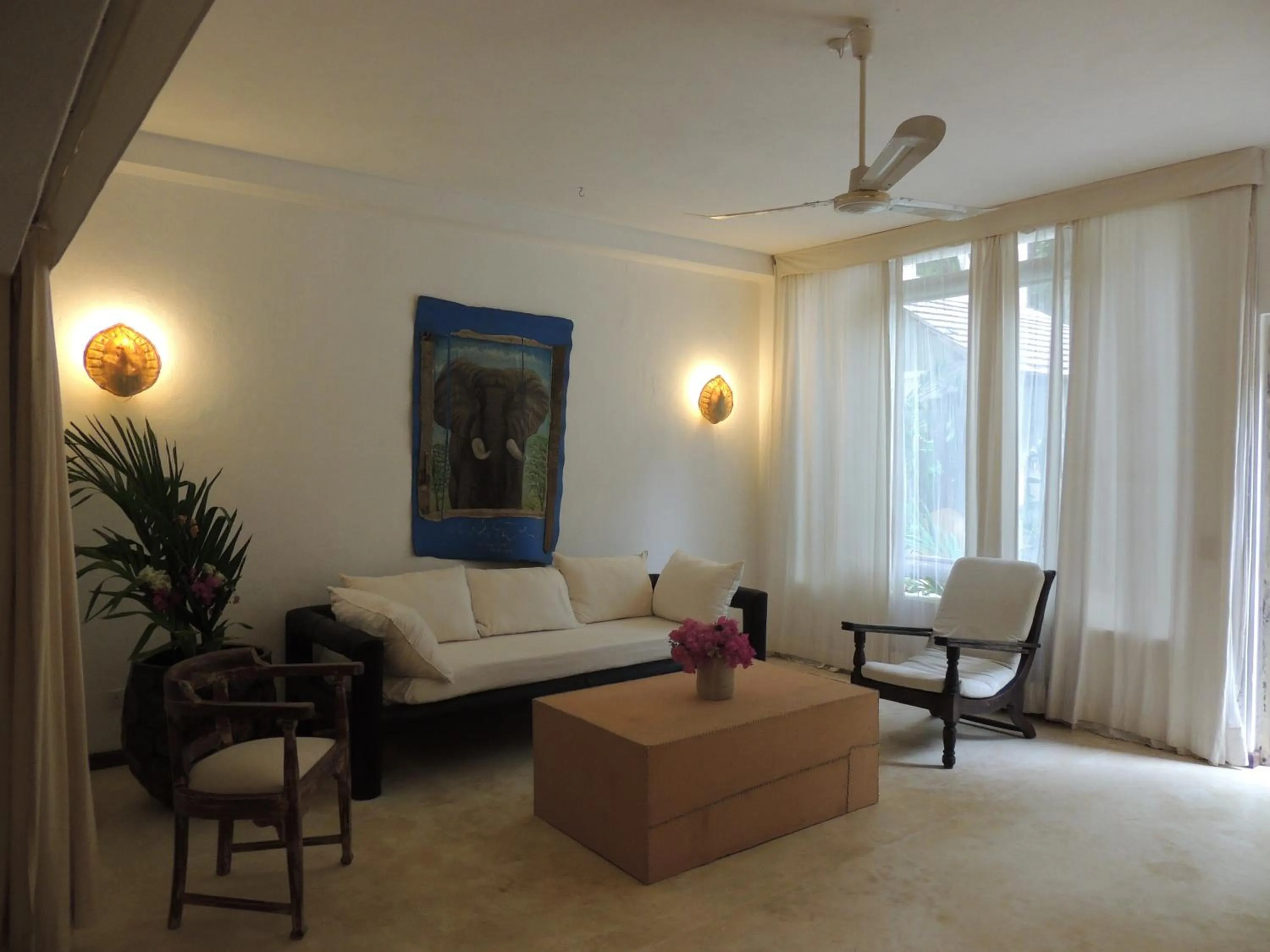 Day in White Elephant Sea Lodge