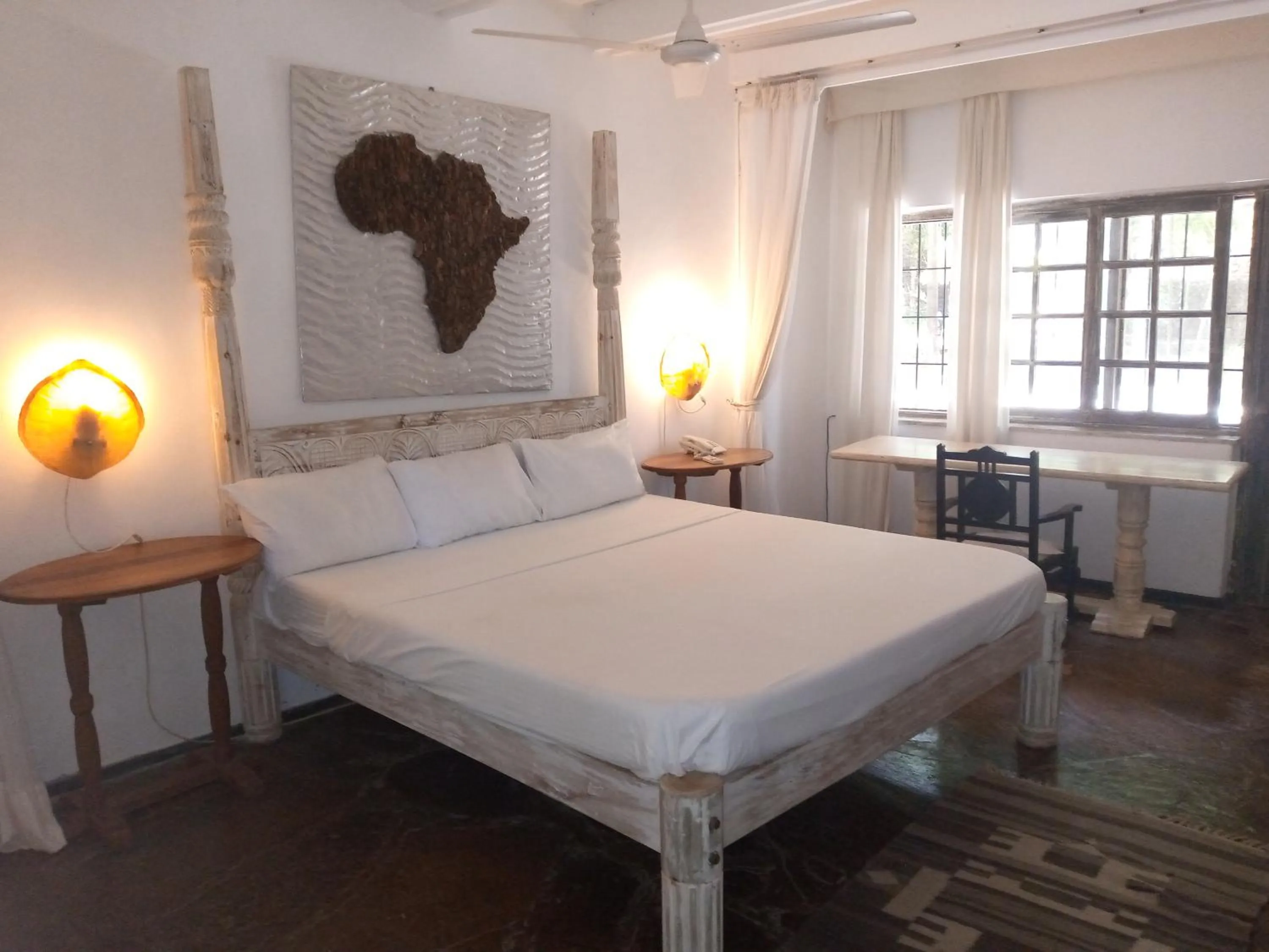 Bedroom, Bed in White Elephant Sea Lodge