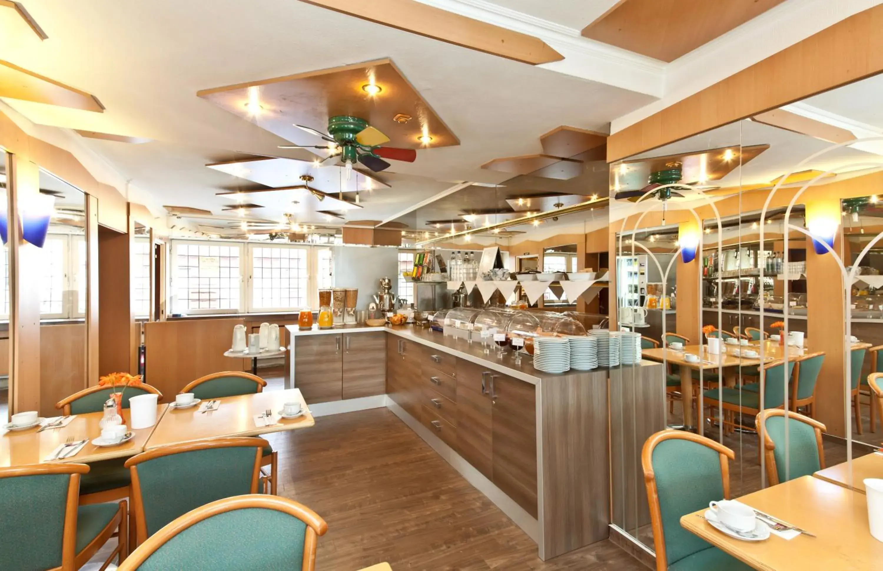 Restaurant/places to eat in Hotel Primus Frankfurt Sachsenhausen Restaurant/places to eat in Hotel Primus Frankfurt Sachsenhausen