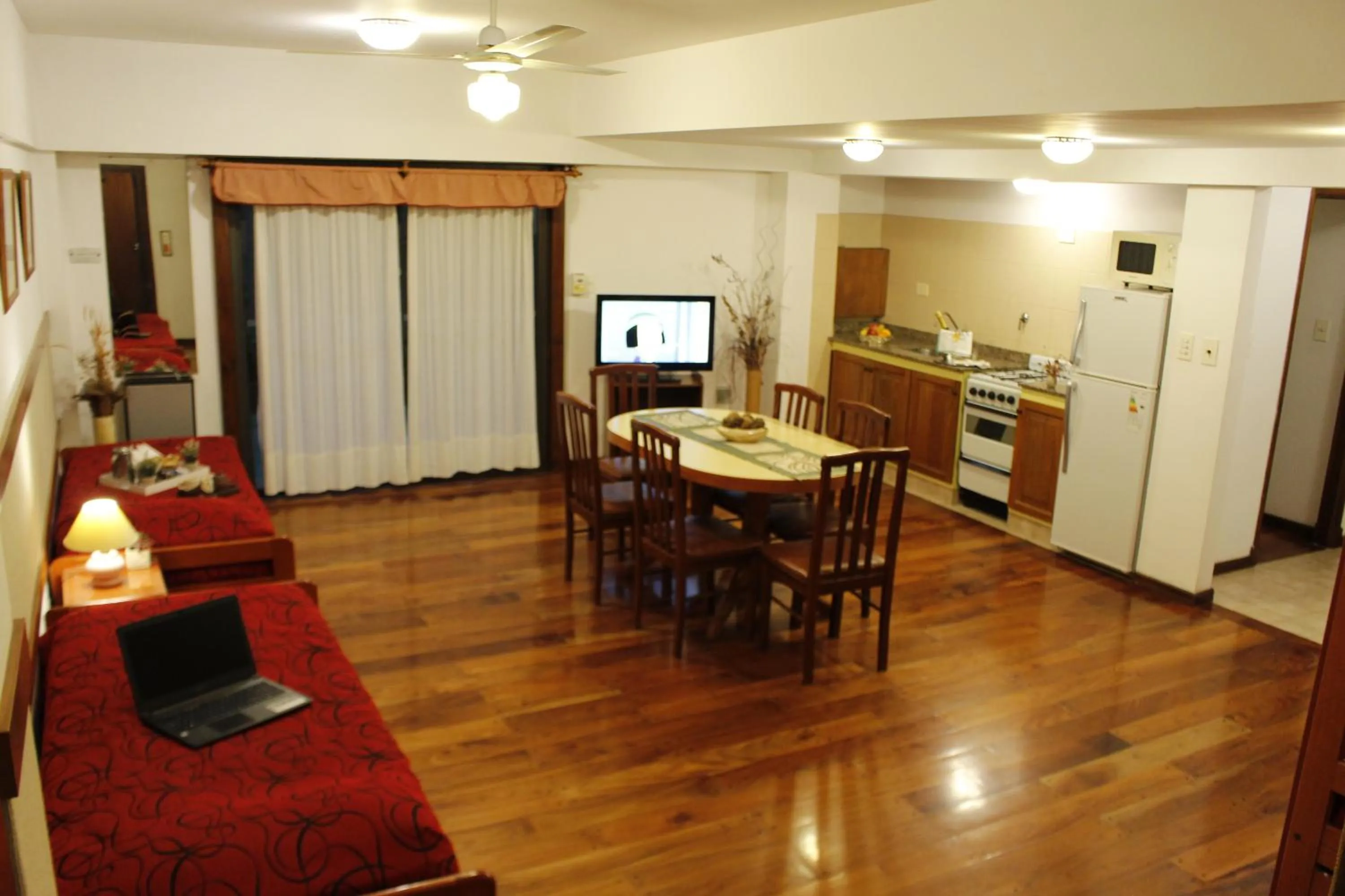 Apart Hotel Family