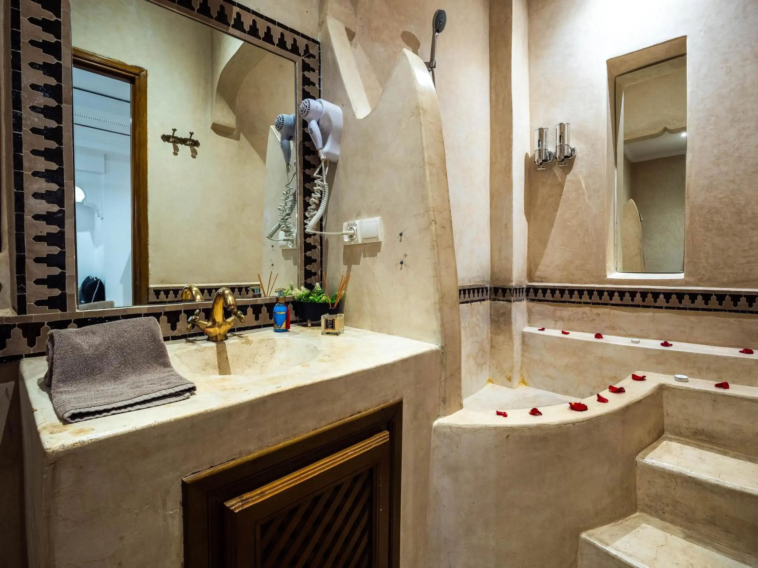 Bathroom in Riad La Croix Berbere De Luxe