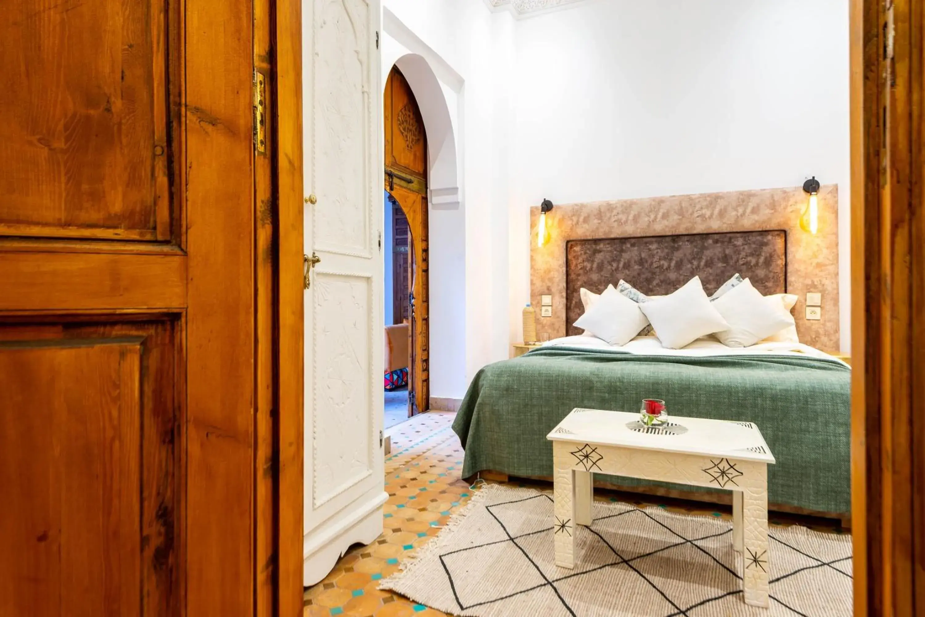 Photo of the whole room, Bed in Riad La Croix Berbere De Luxe