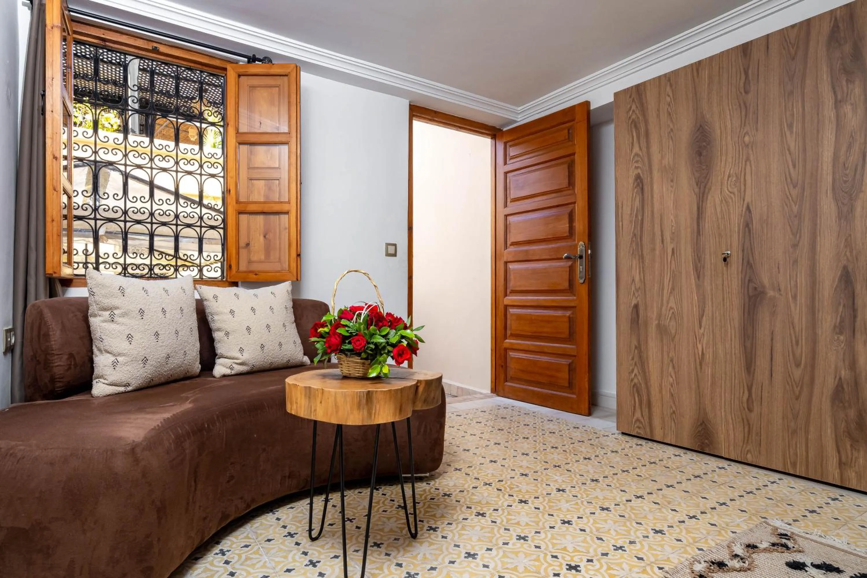Seating area in Riad La Croix Berbere Deluxe