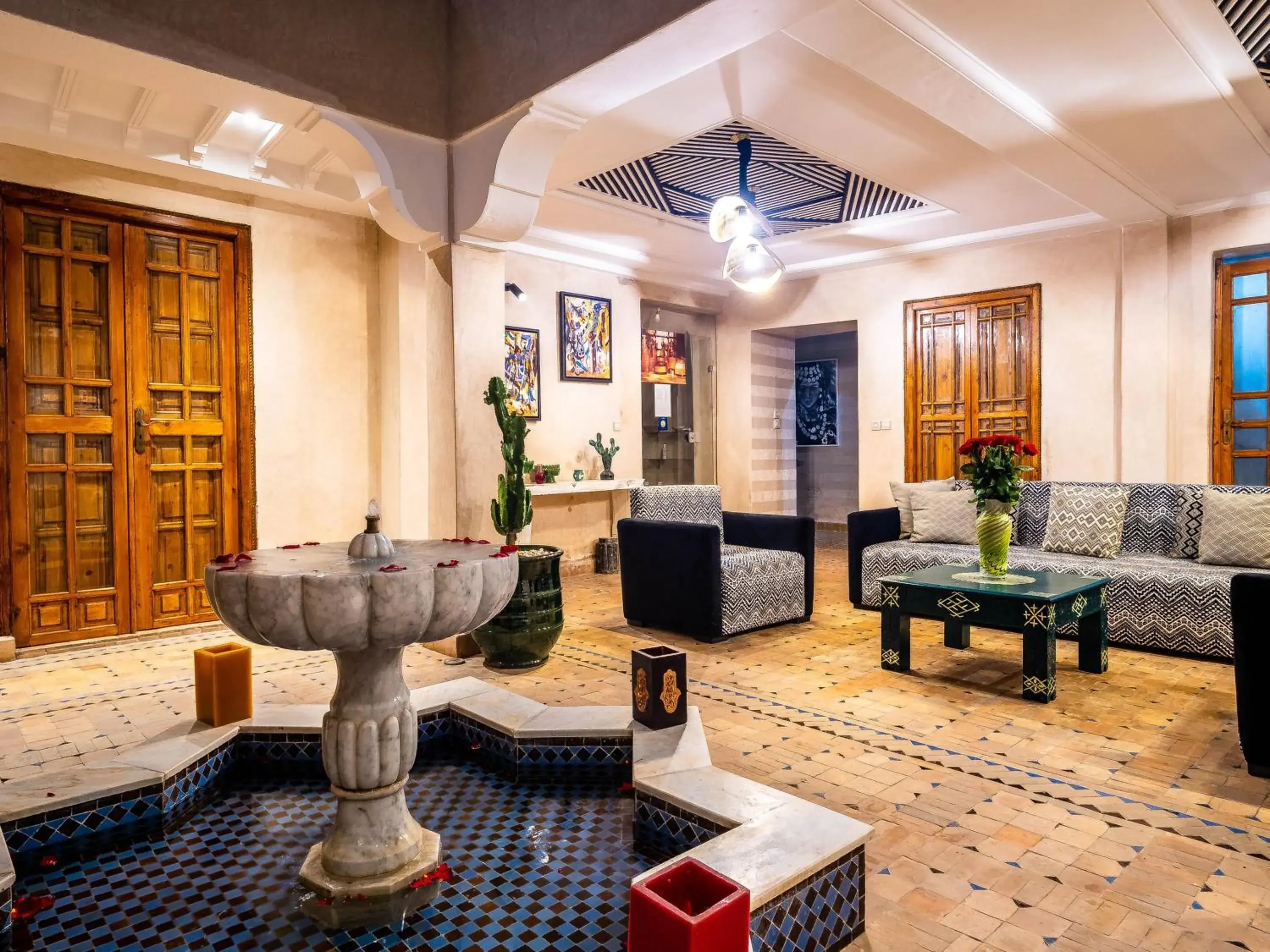 Patio, Lobby/Reception in Riad La Croix Berbere De Luxe