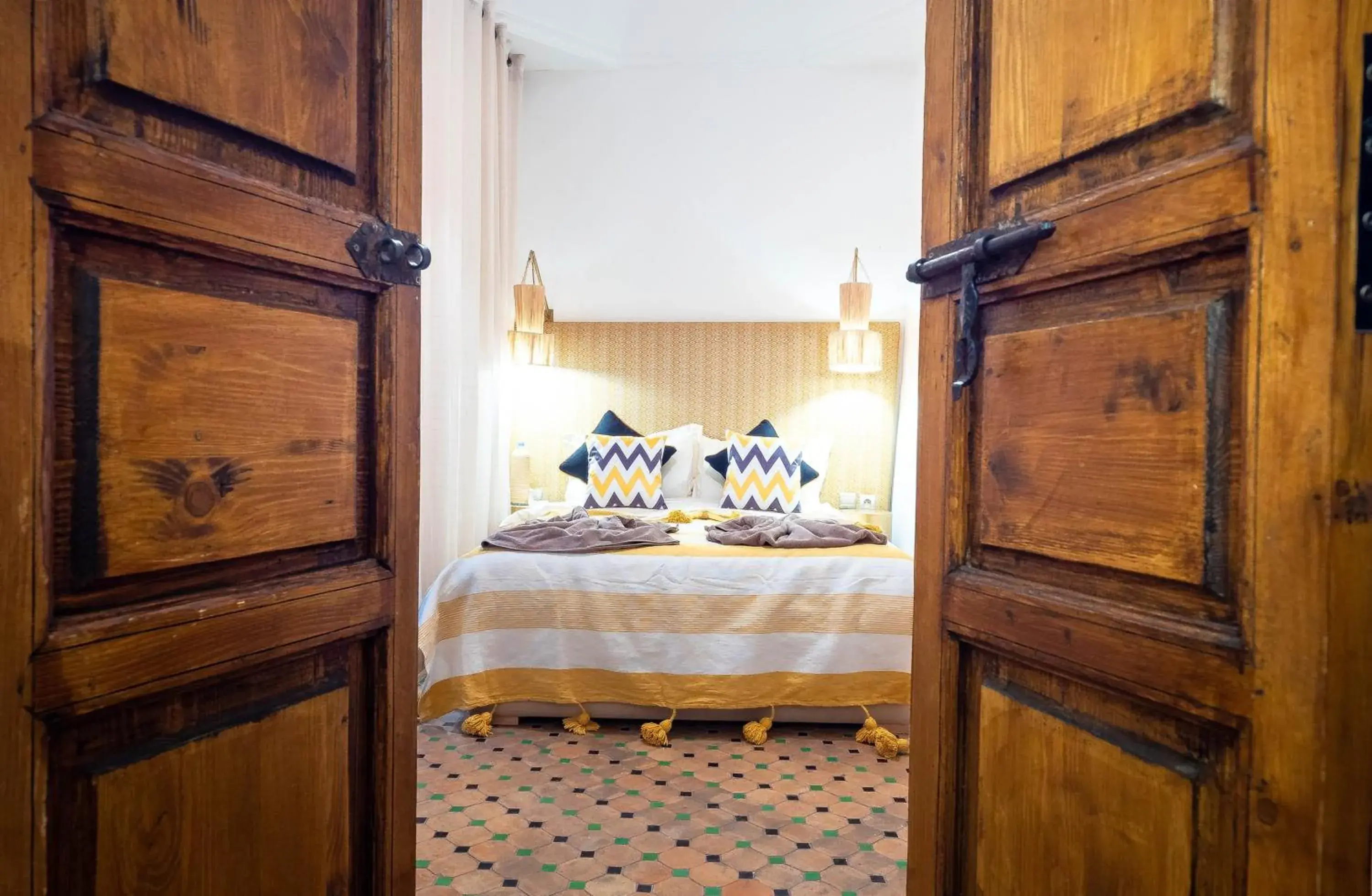 Bedroom, Bed in Riad La Croix Berbere De Luxe