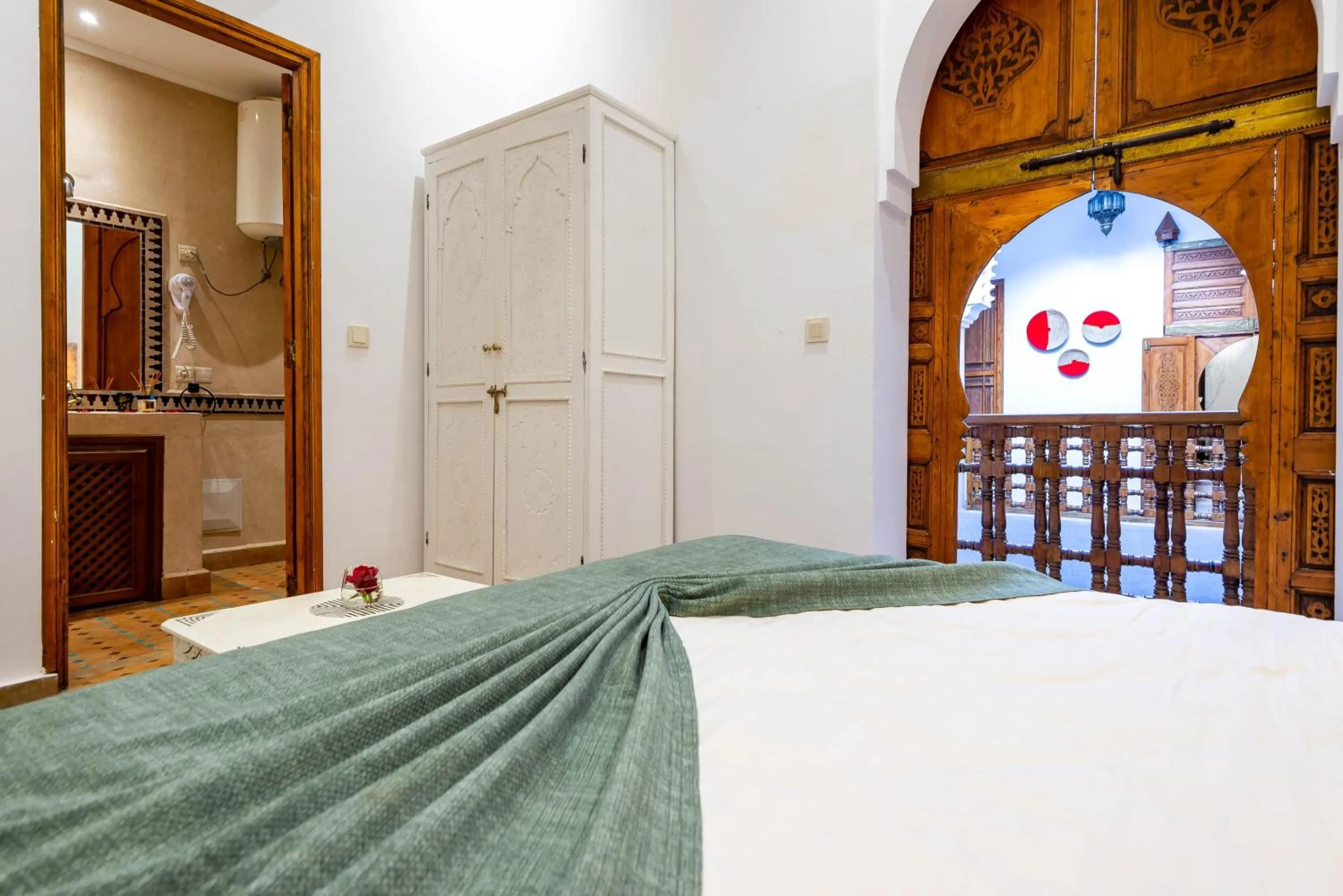 Photo of the whole room, Bed in Riad La Croix Berbere Deluxe