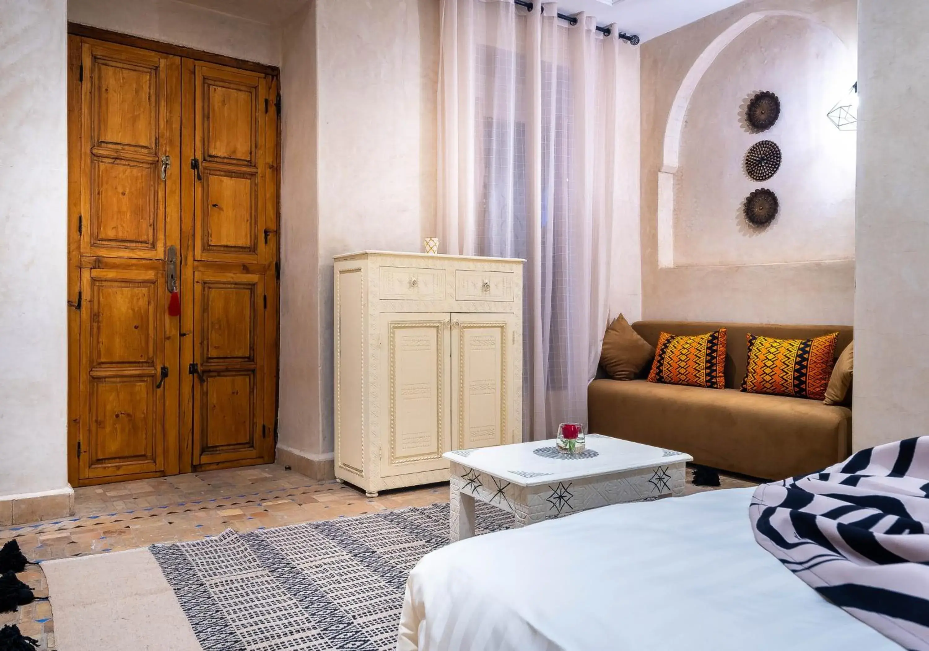 Bedroom, Bed in Riad La Croix Berbere De Luxe
