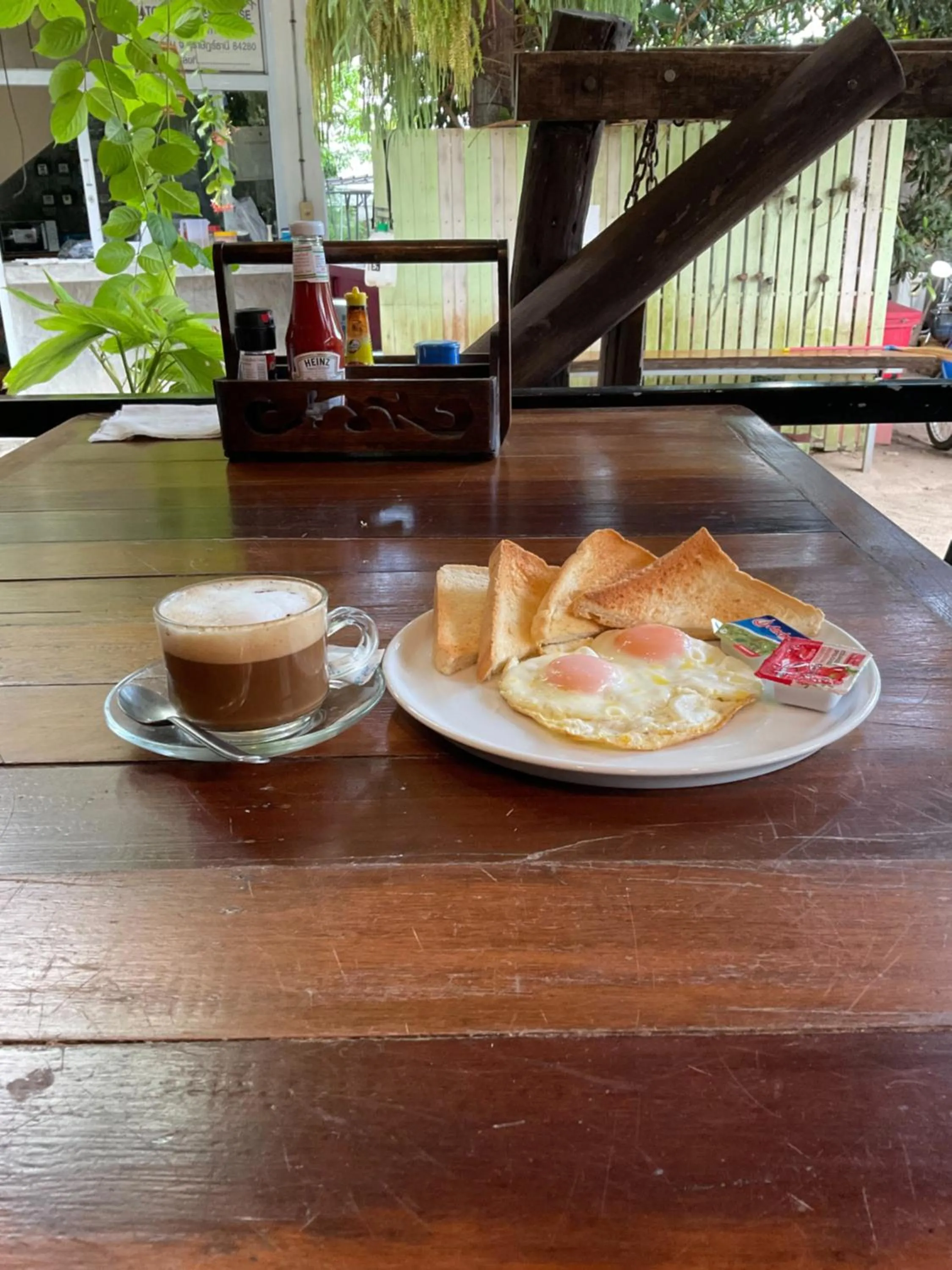 Food in Araya Boutique Hotel