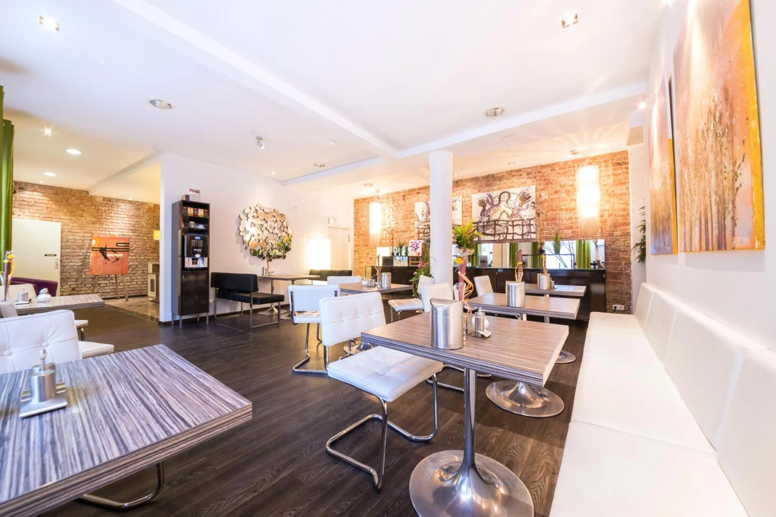 Lounge or bar in ArtHotel City