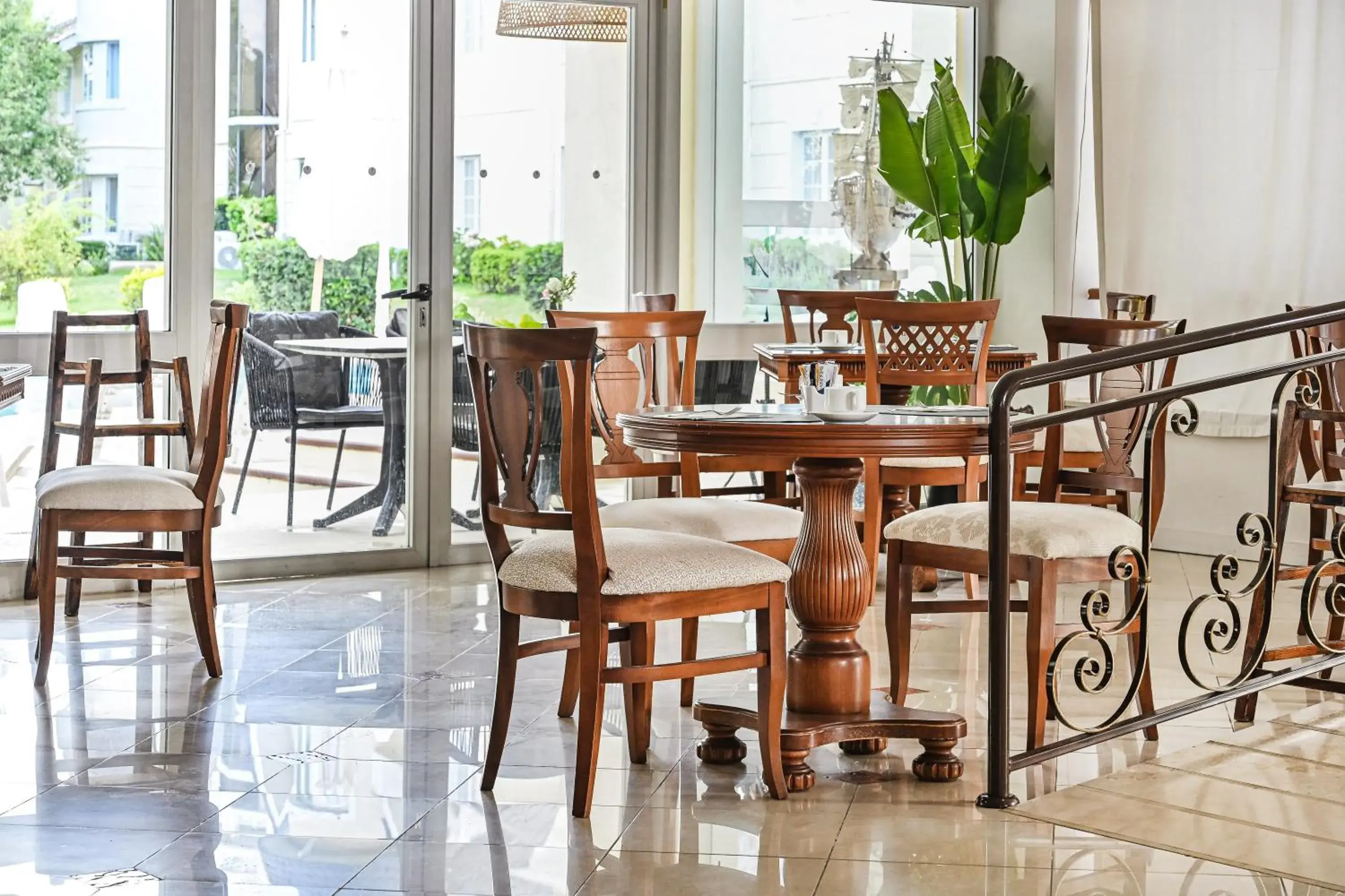 Restaurant/places to eat in Parque Hotel Jean Clevers Restaurant/places to eat in Parque Hotel Jean Clevers