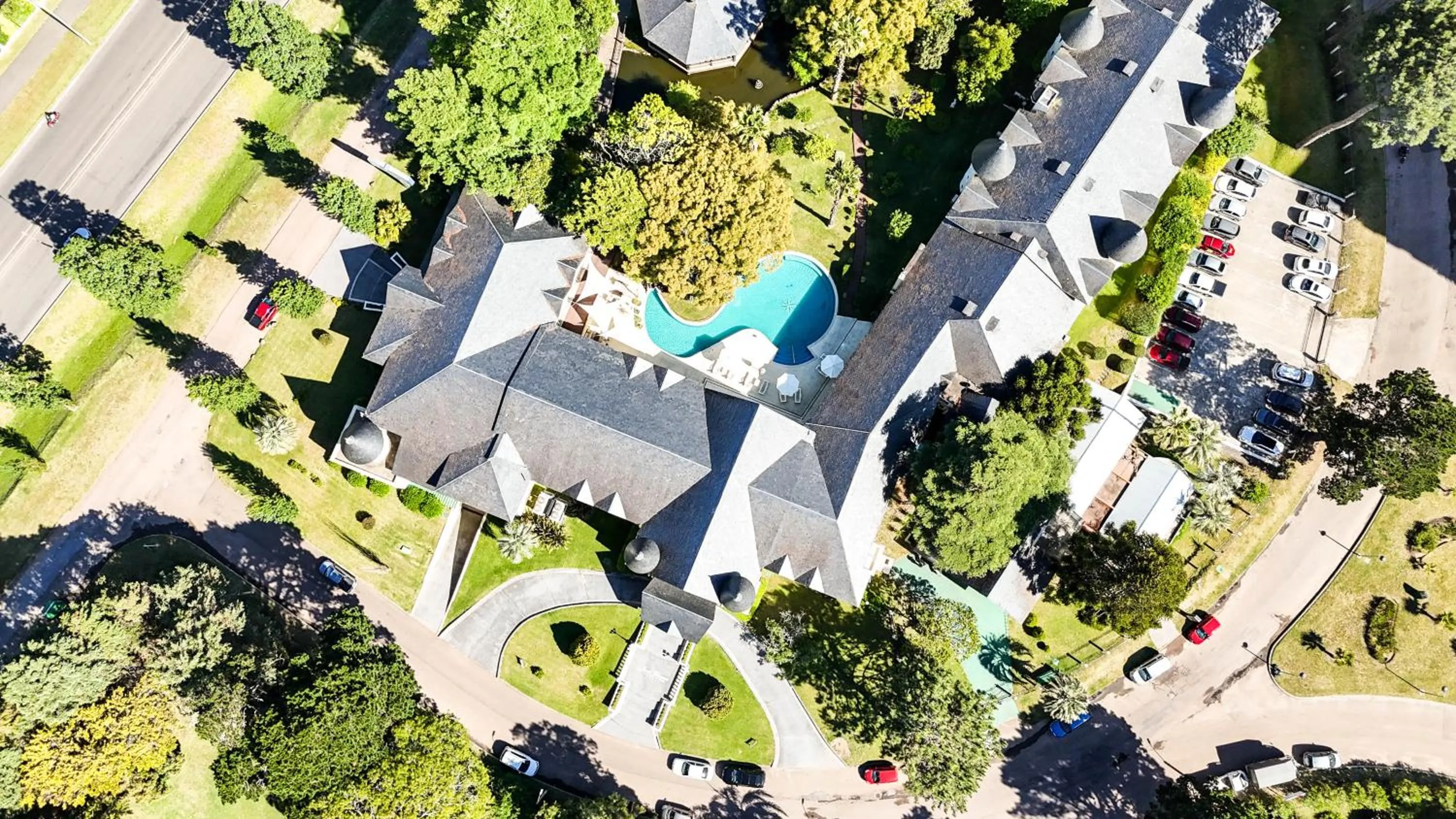 Property building in Parque Hotel Jean Clevers