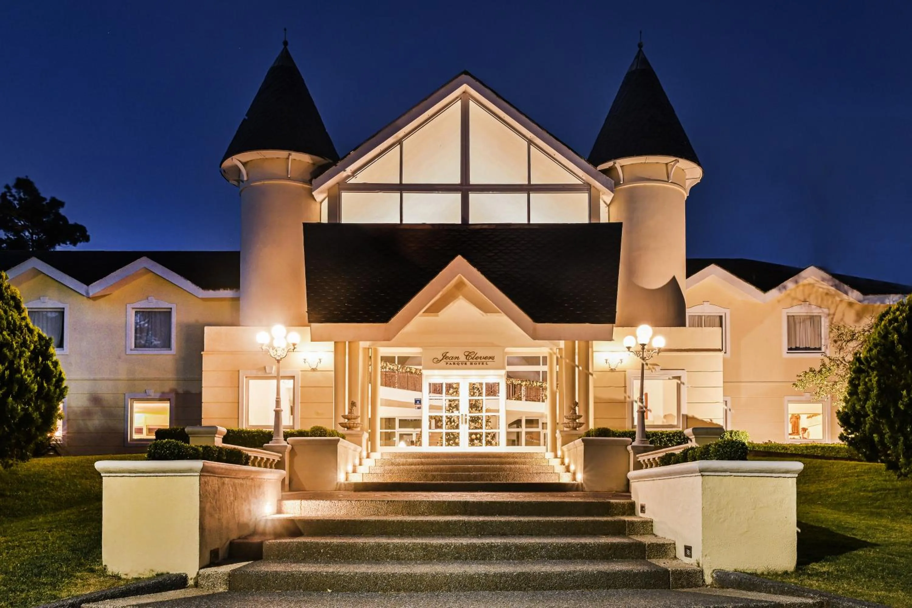 Property building in Parque Hotel Jean Clevers