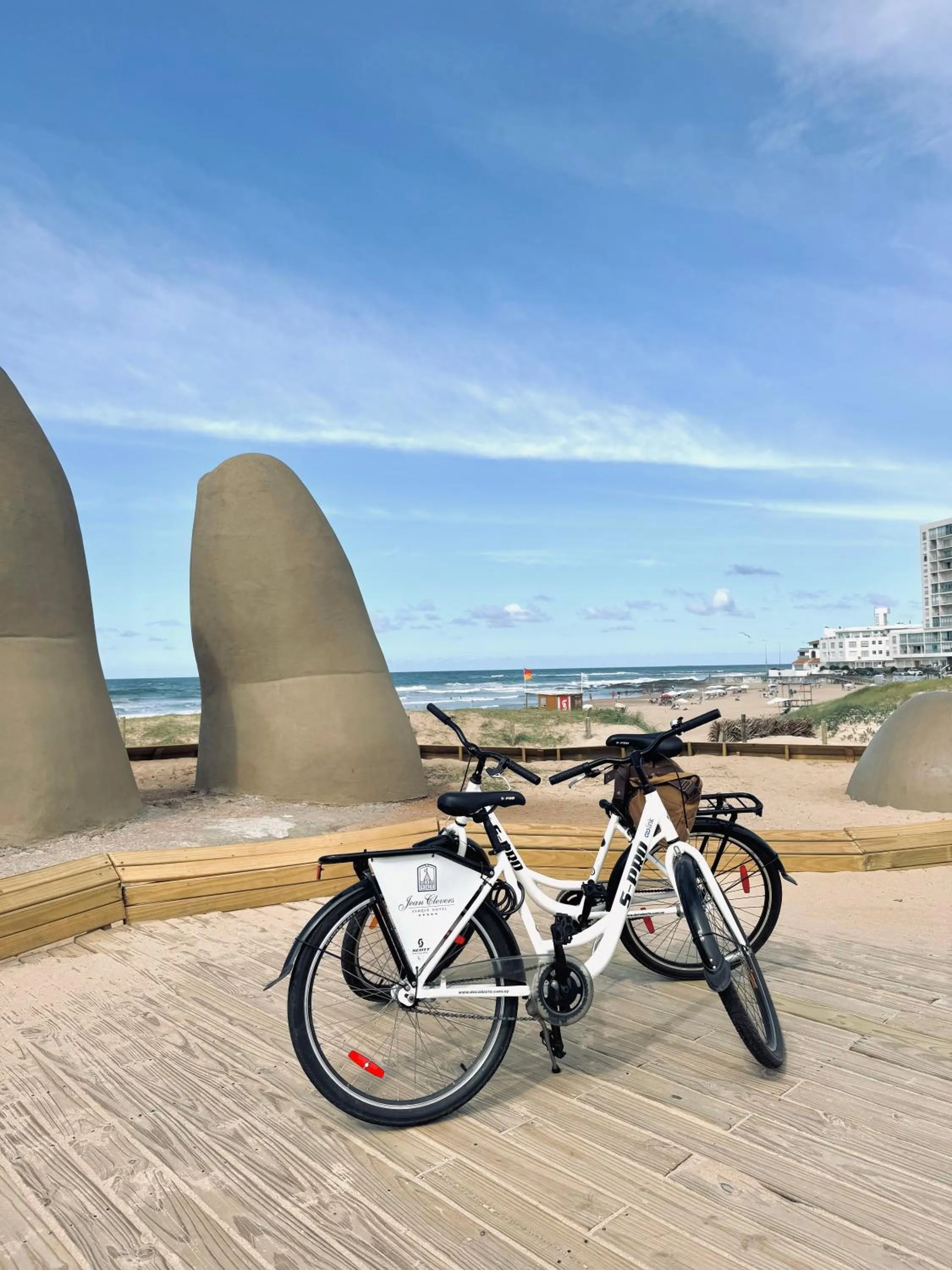 Day in Parque Hotel Jean Clevers