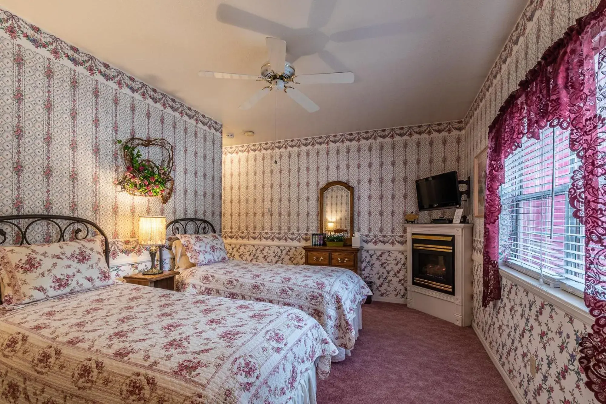 Standard Twin Room in Apples Bed and Breakfast Inn Standard Twin Room in Apples Bed and Breakfast Inn