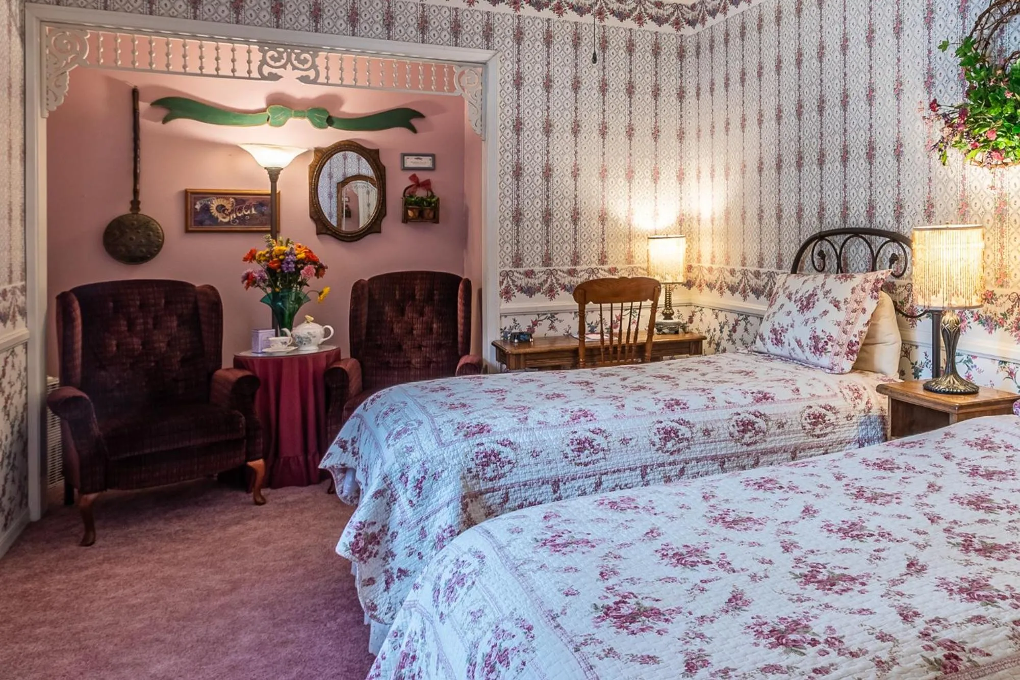 Bed in Apples Bed and Breakfast Inn