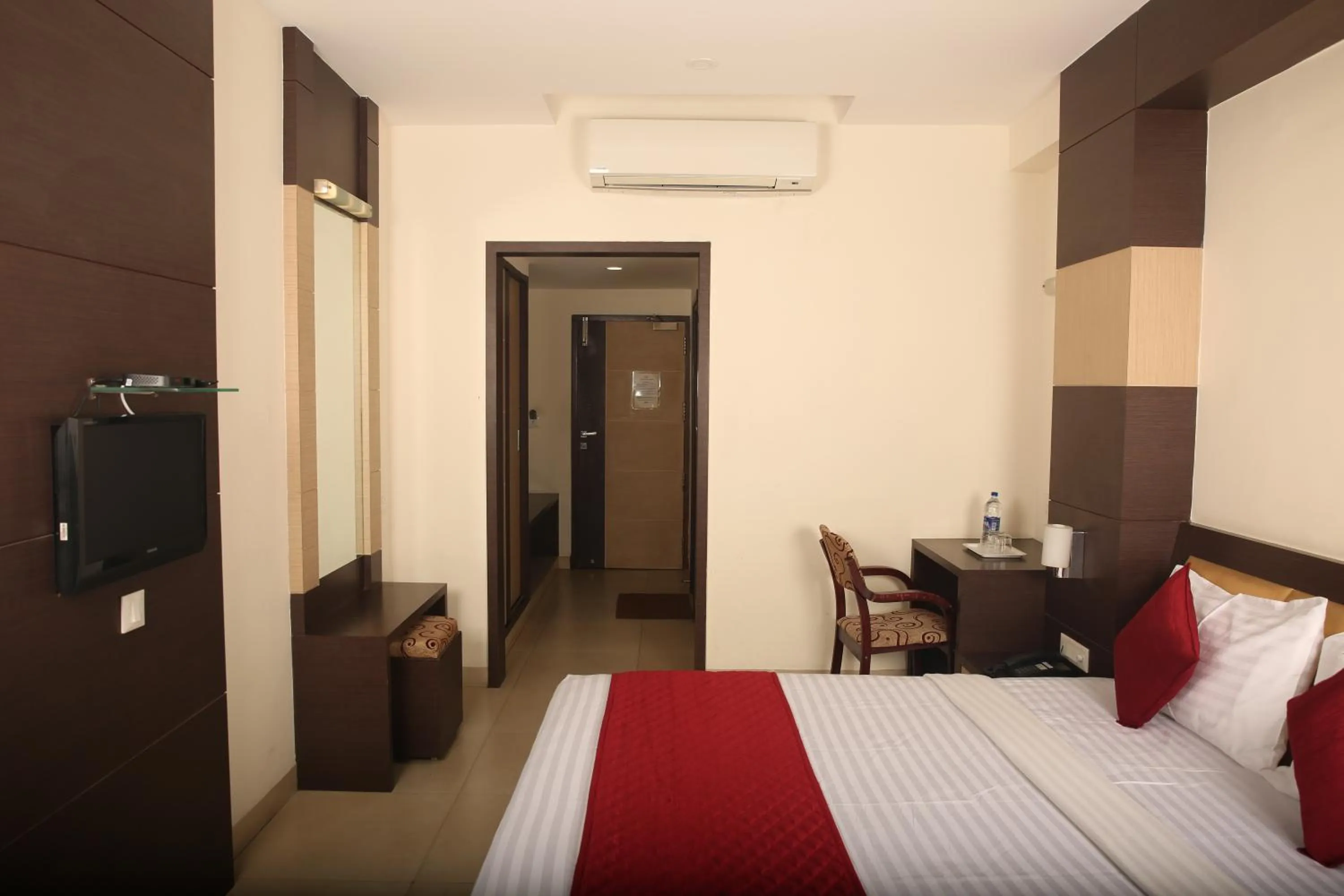 Bed in Sri Krishna Palace