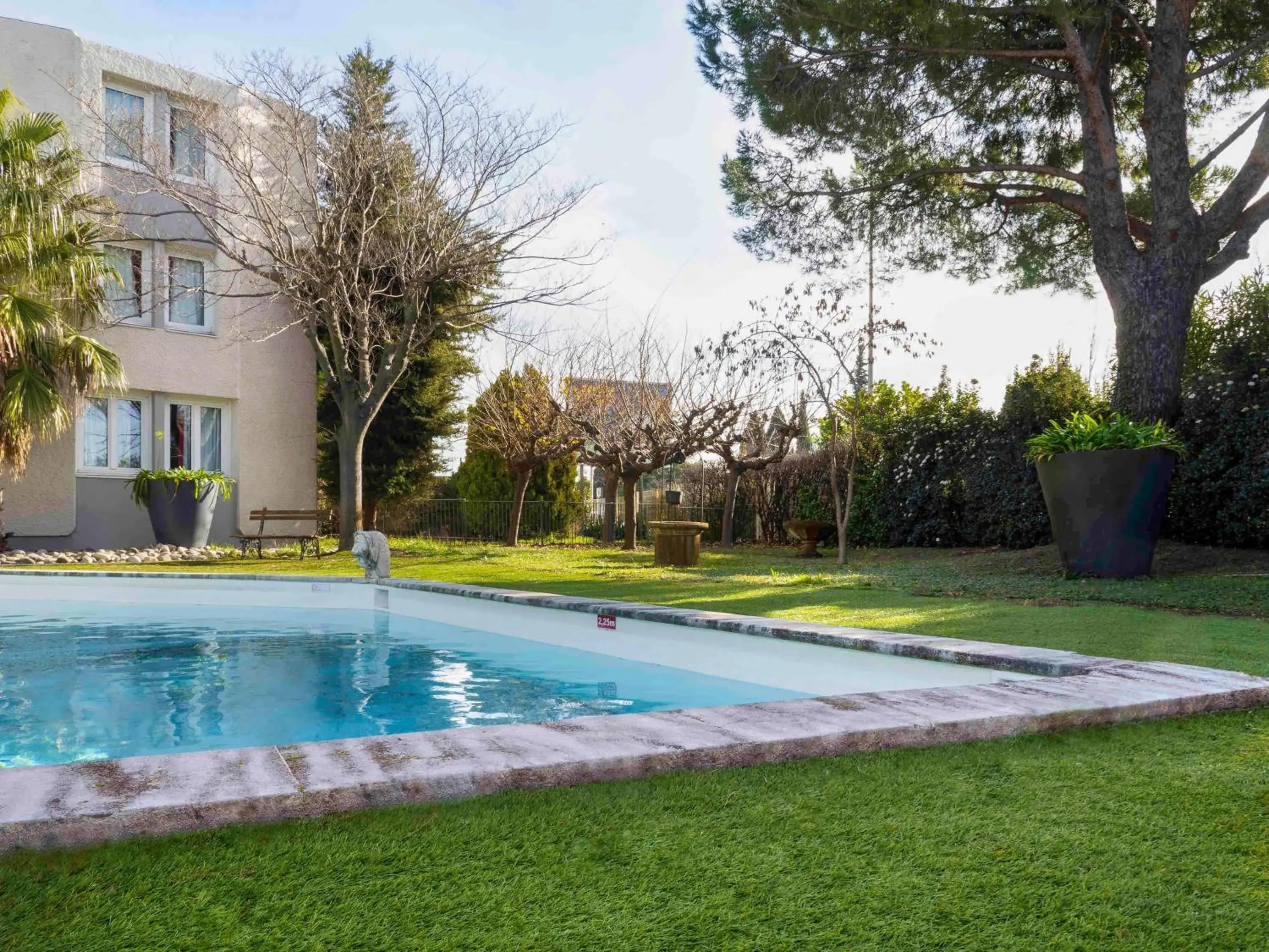 Property building in ibis Arles Property building in ibis Arles