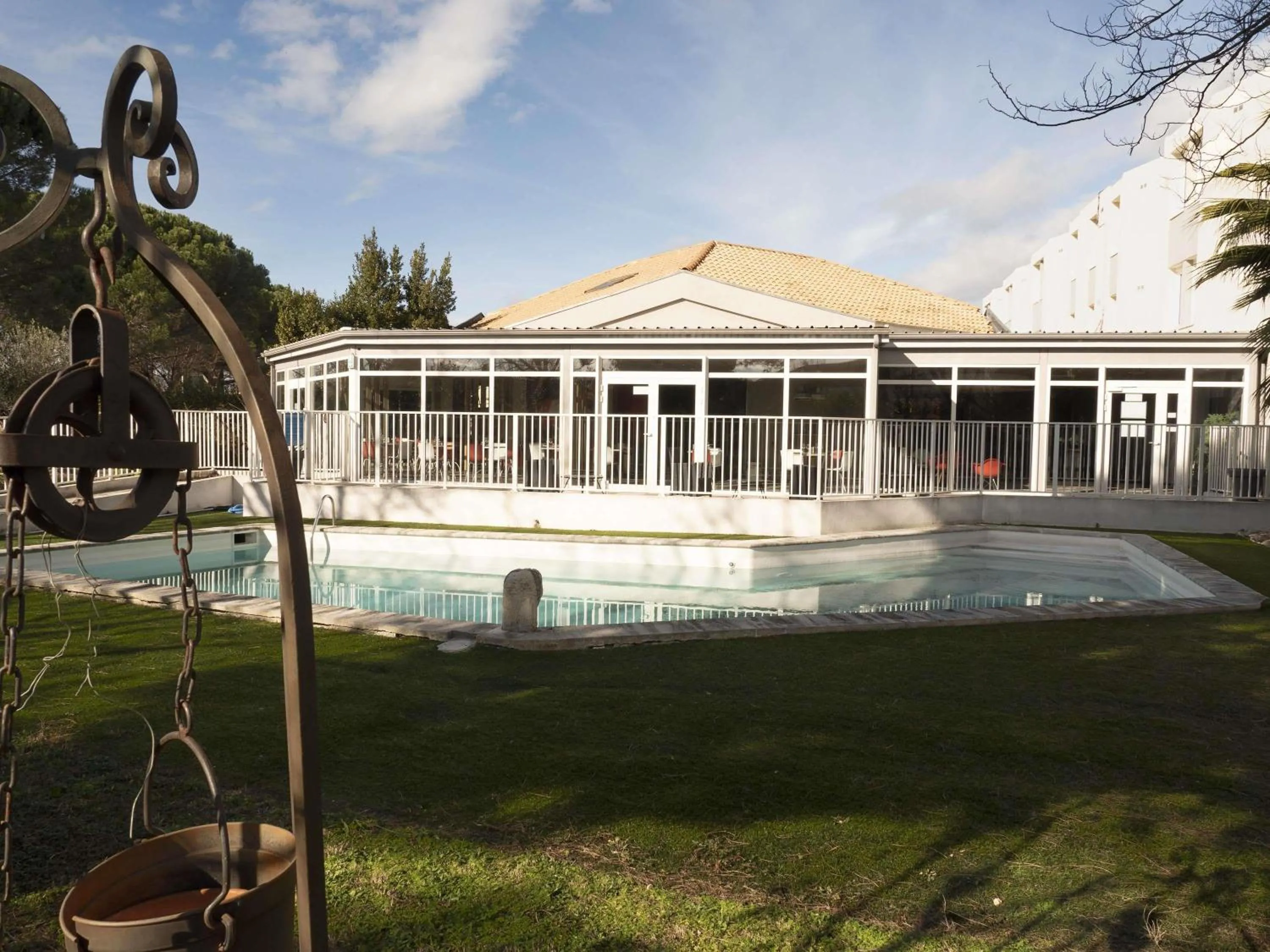 Property building in ibis Arles