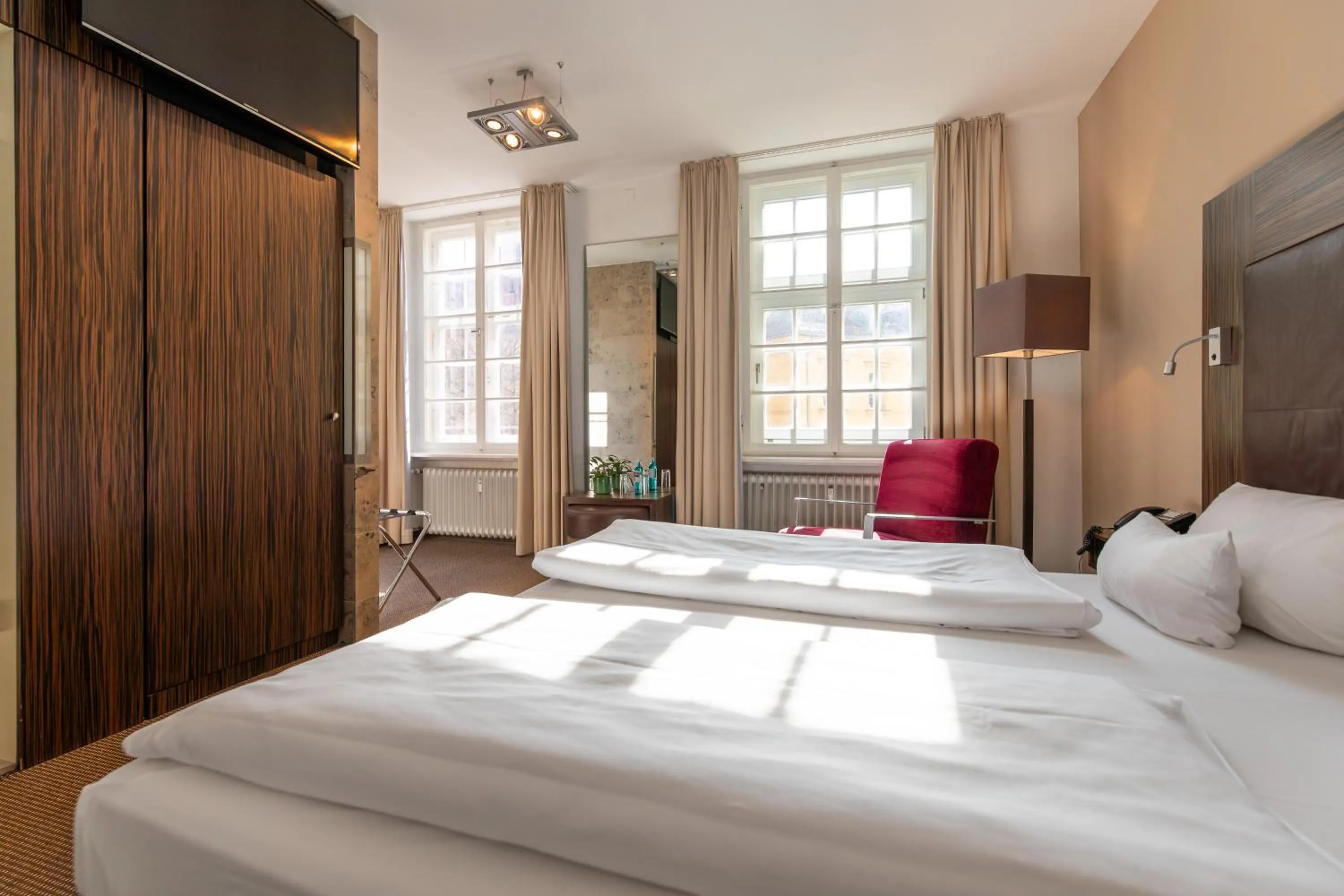 Bed in Herzogshof - Boutique-Hotel am Dom