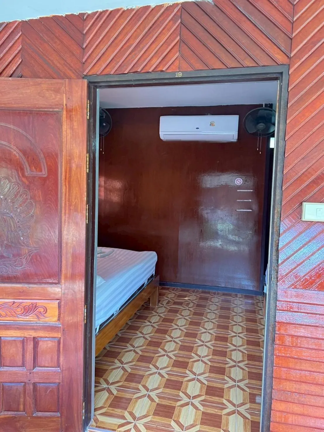 Bed in Silver Beach Bungalow