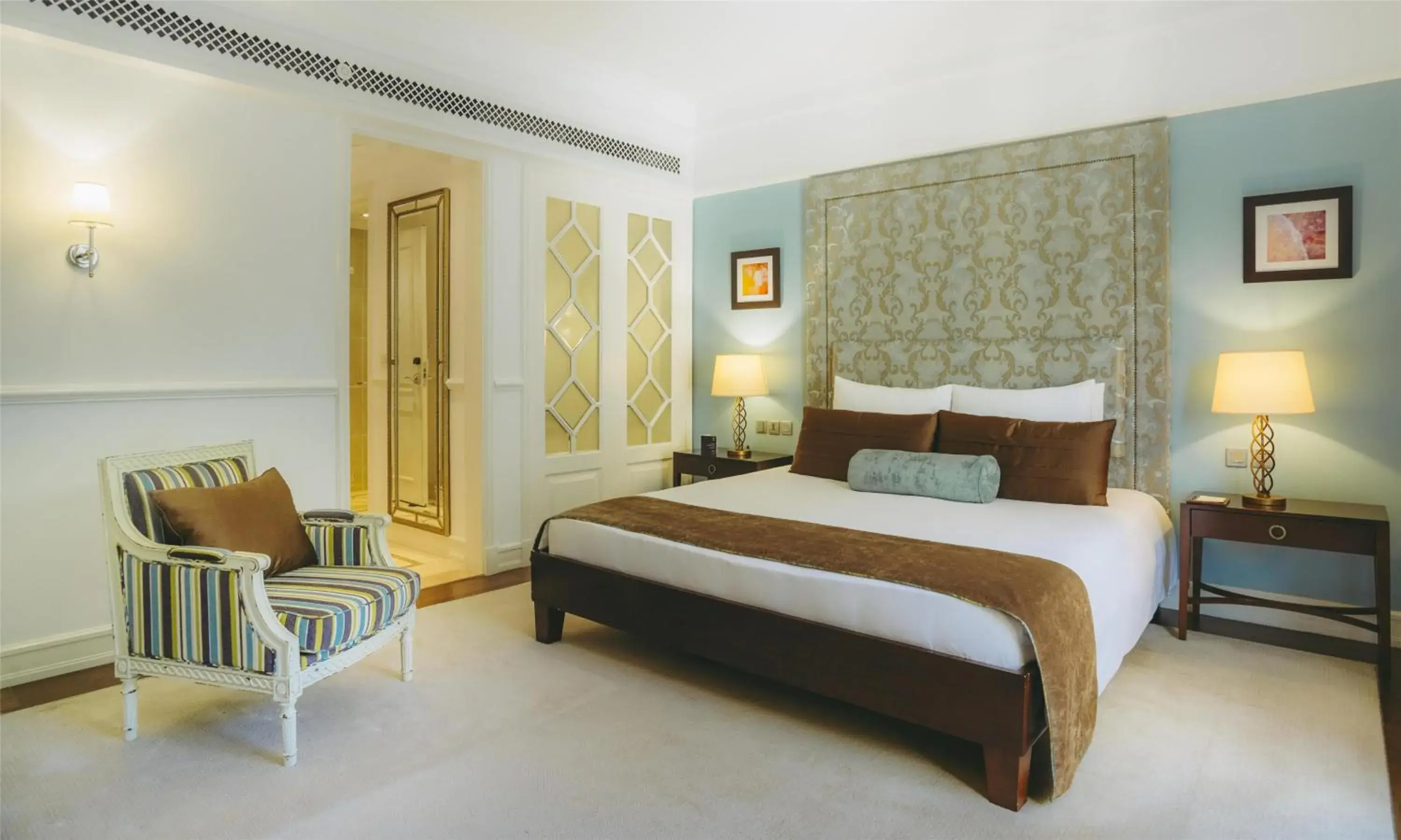 Bedroom, Bed in Villa Rosa Kempinski Bedroom, Bed in Villa Rosa Kempinski