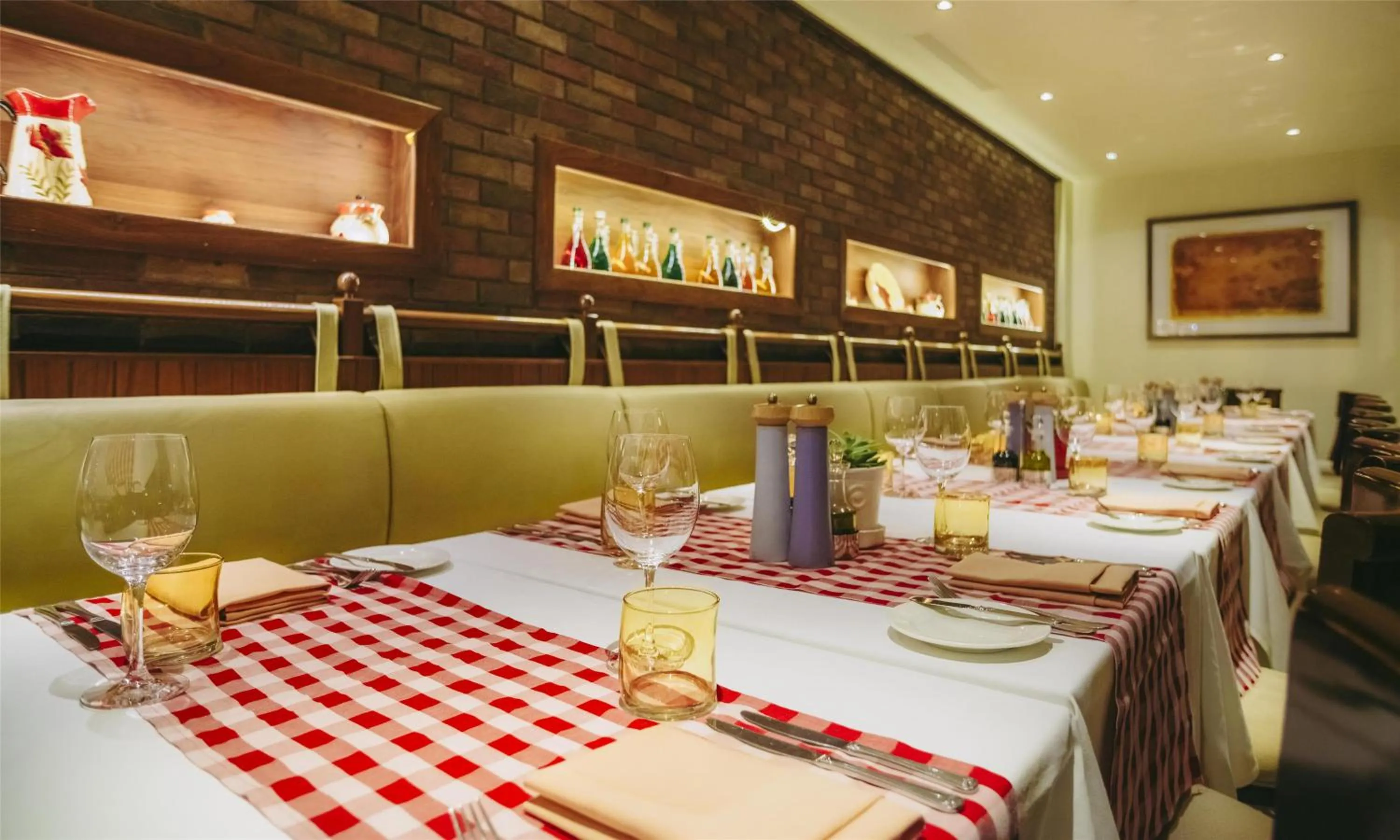 Breakfast in Villa Rosa Kempinski