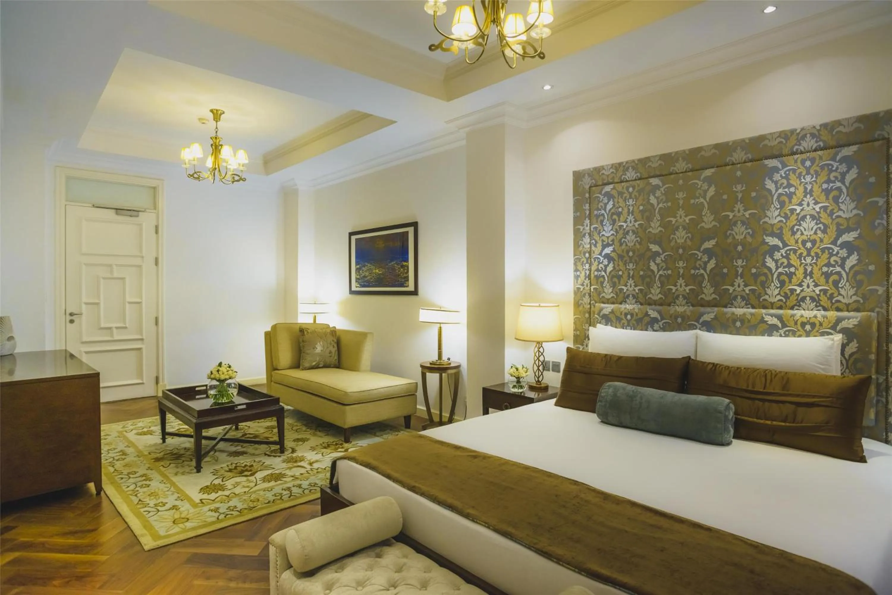 Bedroom, Bed in Villa Rosa Kempinski