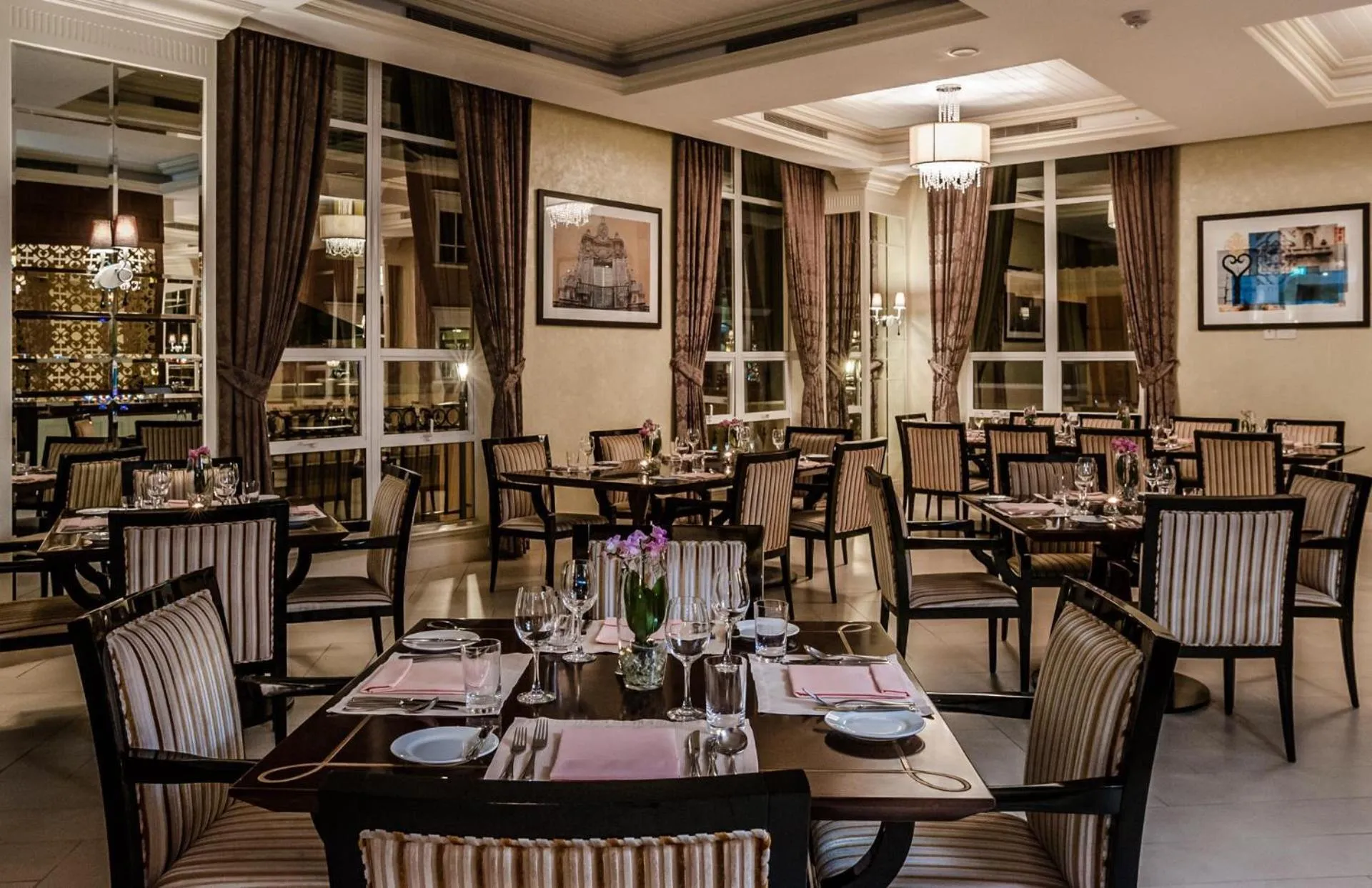 Restaurant/places to eat in Villa Rosa Kempinski