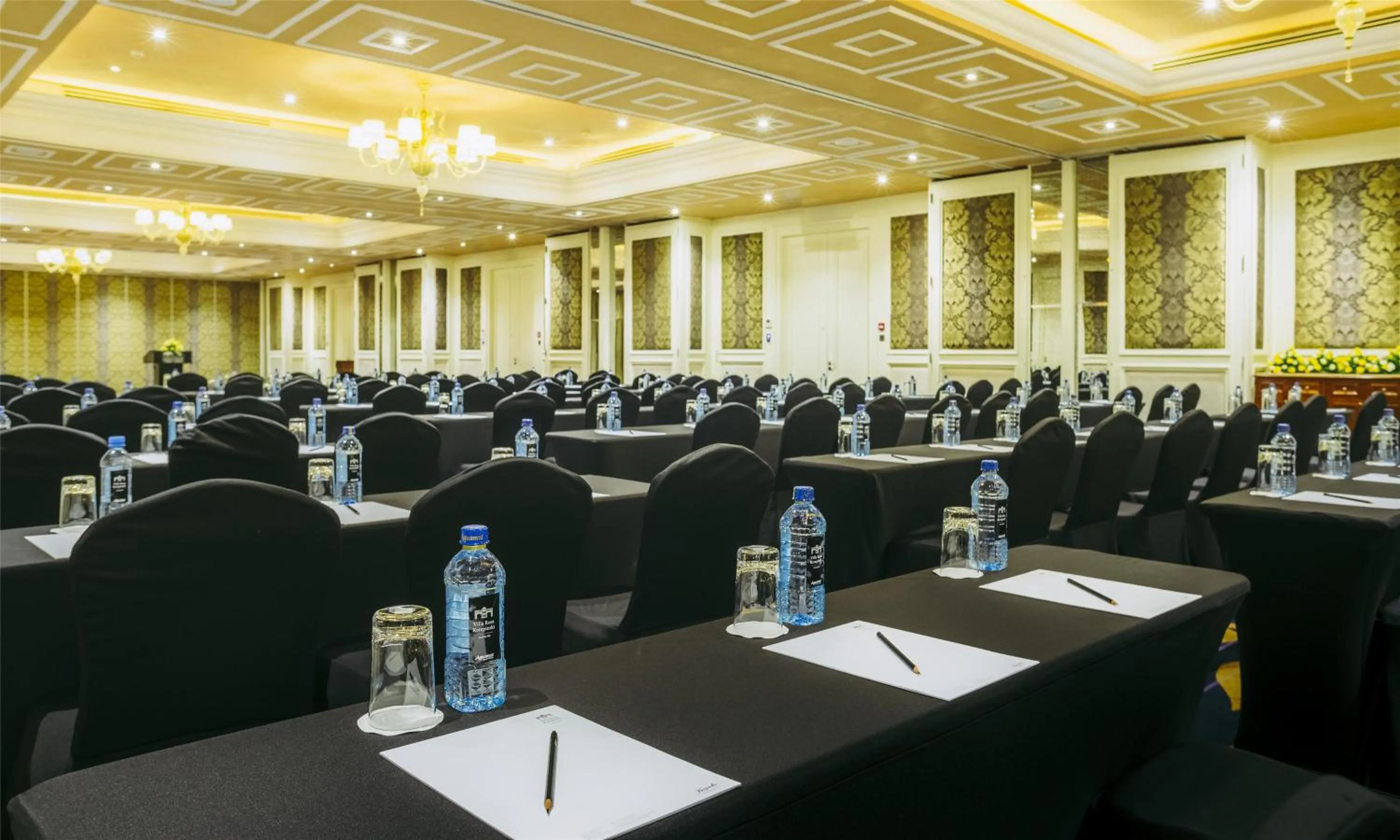 Meeting/conference room in Villa Rosa Kempinski