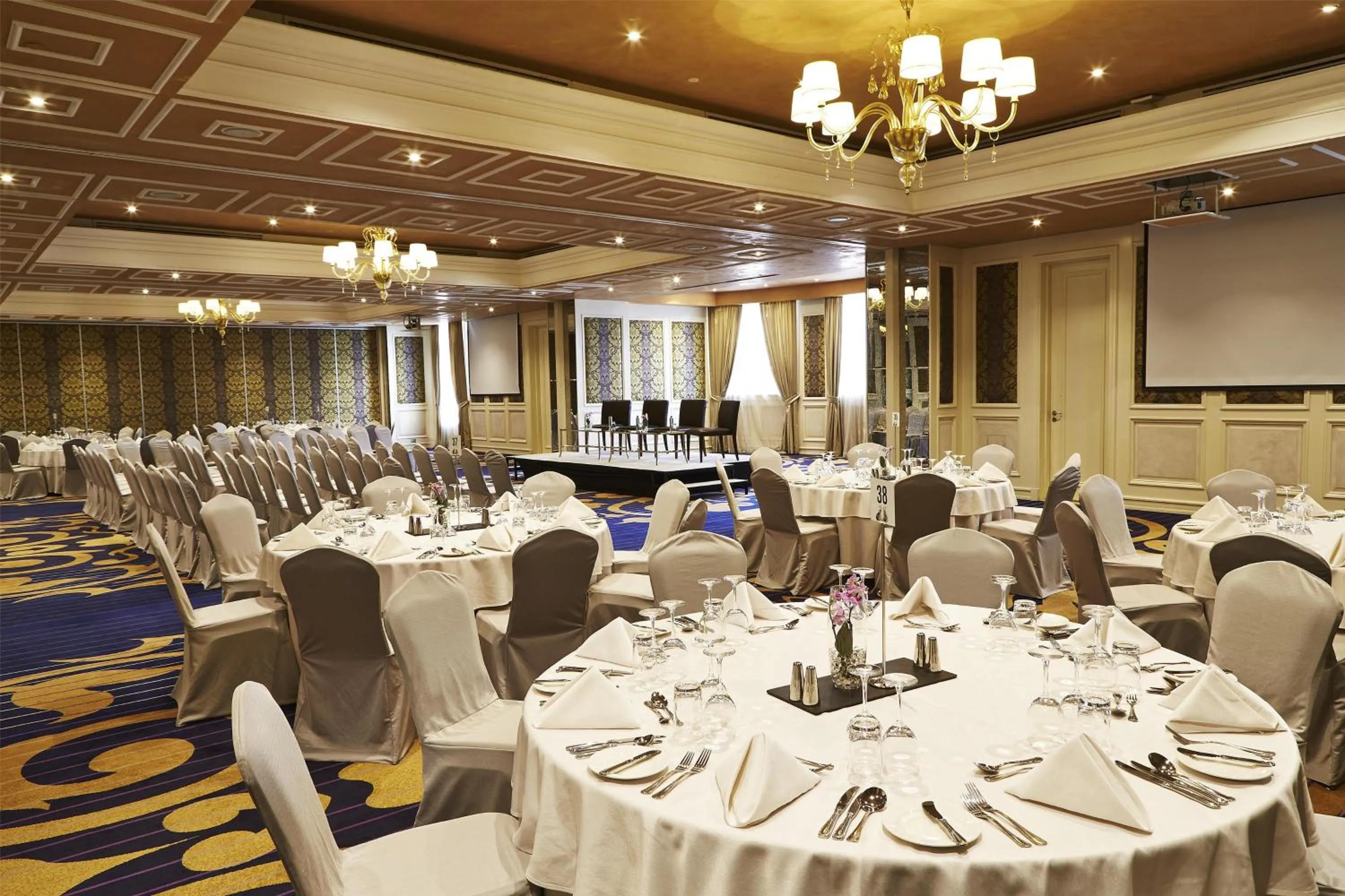 Meeting/conference room in Villa Rosa Kempinski