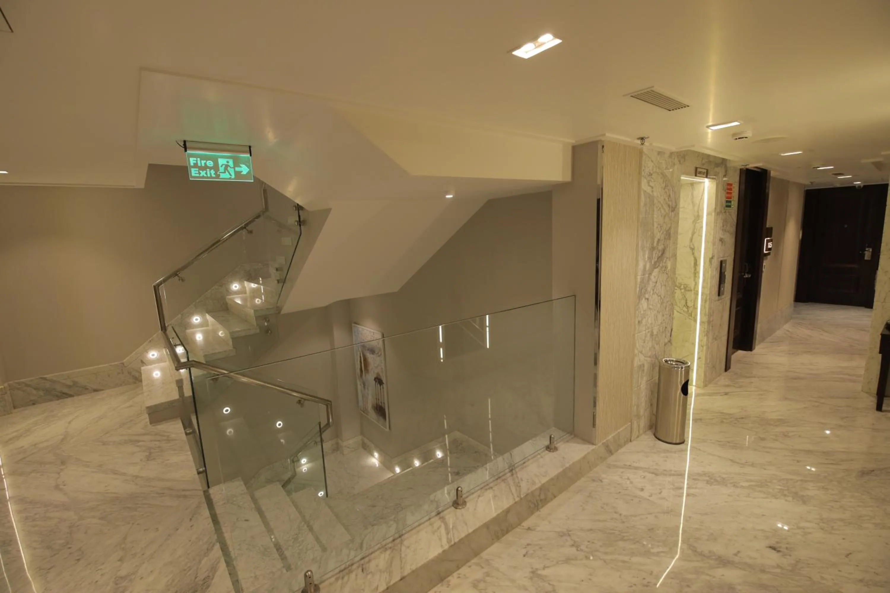 Logo/Certificate/Sign in Best Western Darbar