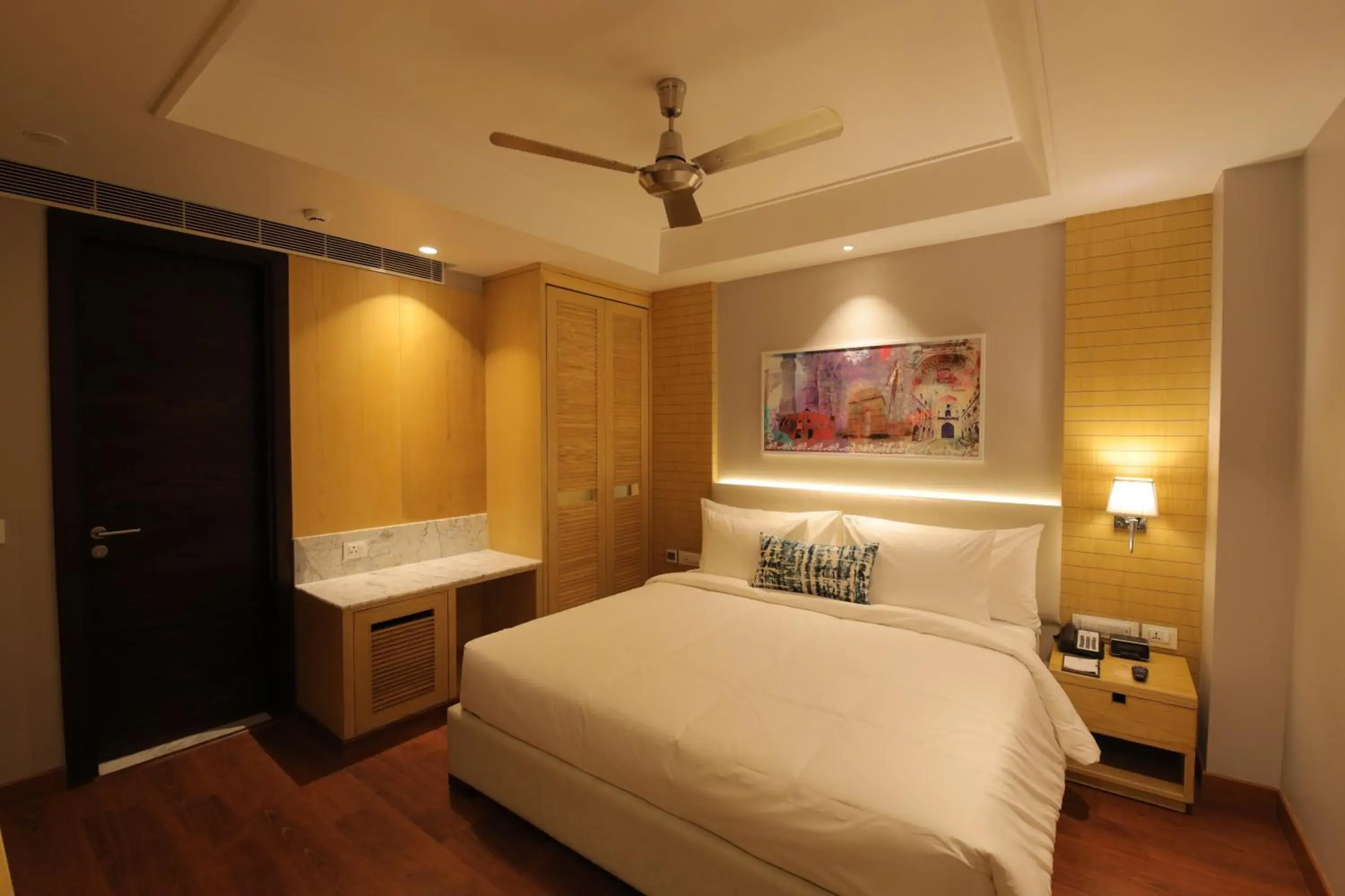 View (from property/room), Bed in Best Western Darbar View (from property/room), Bed in Best Western Darbar