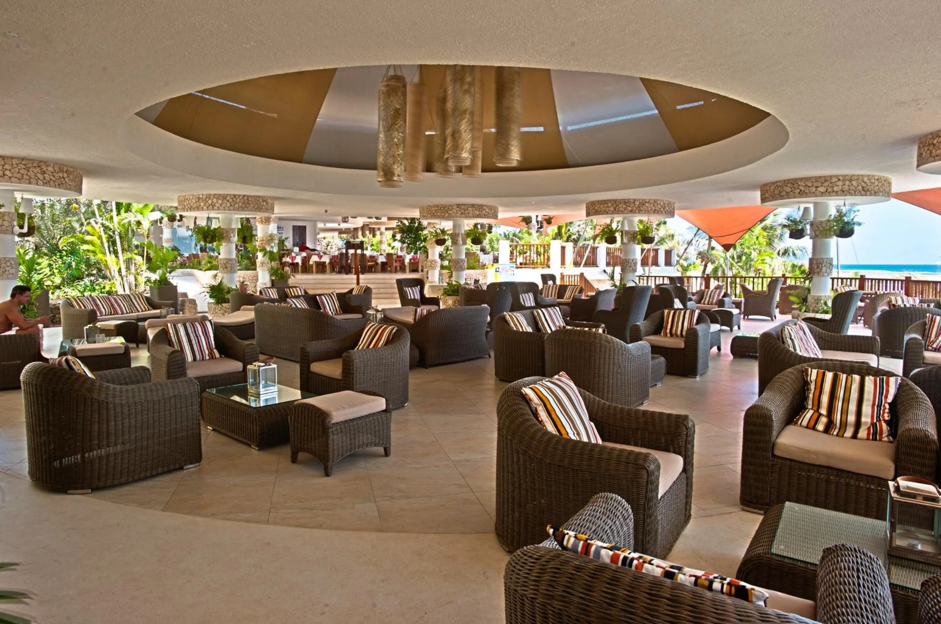 Lounge or bar in Leopard Beach Resort and Spa