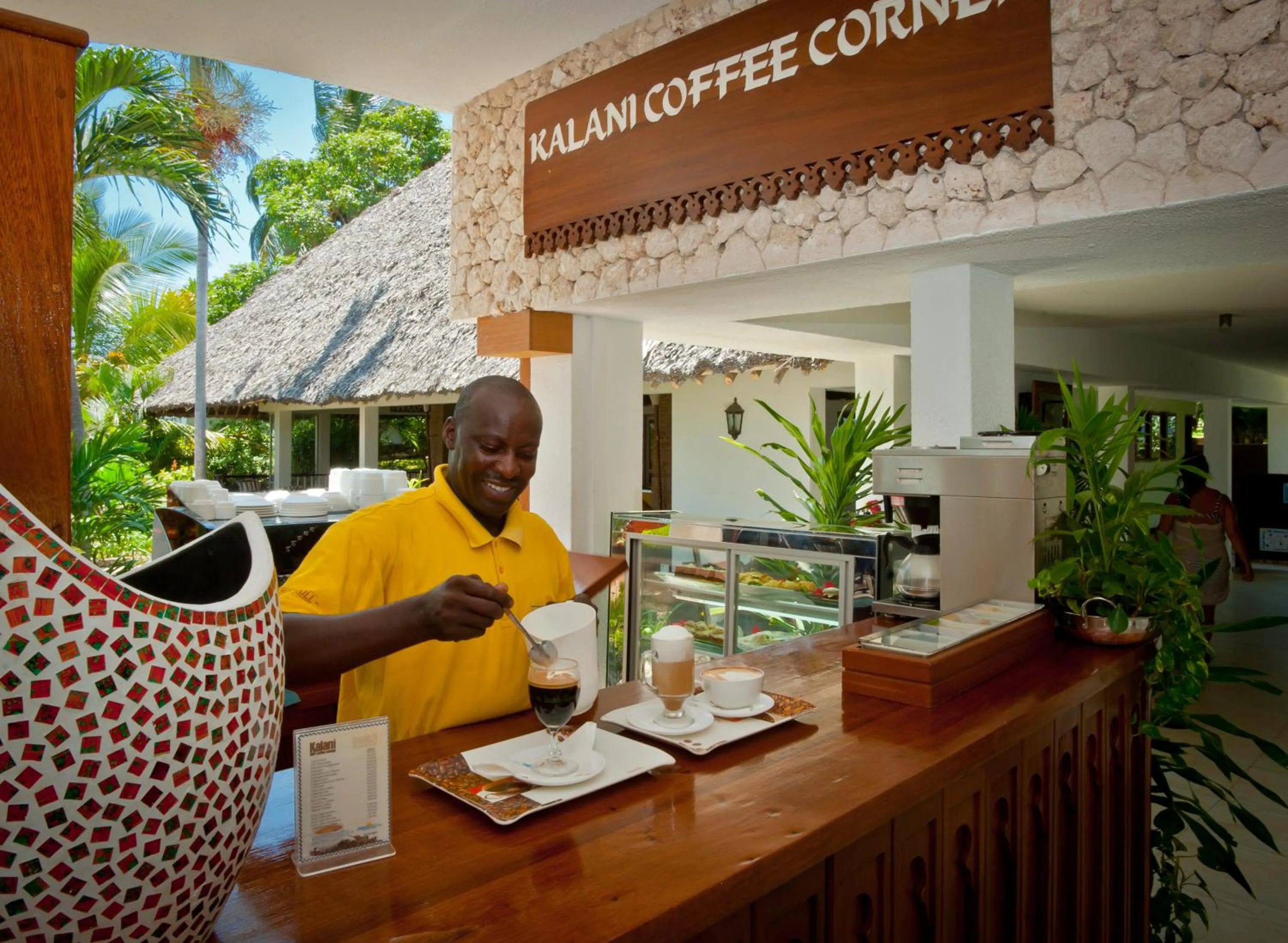 Lounge or bar in Leopard Beach Resort and Spa