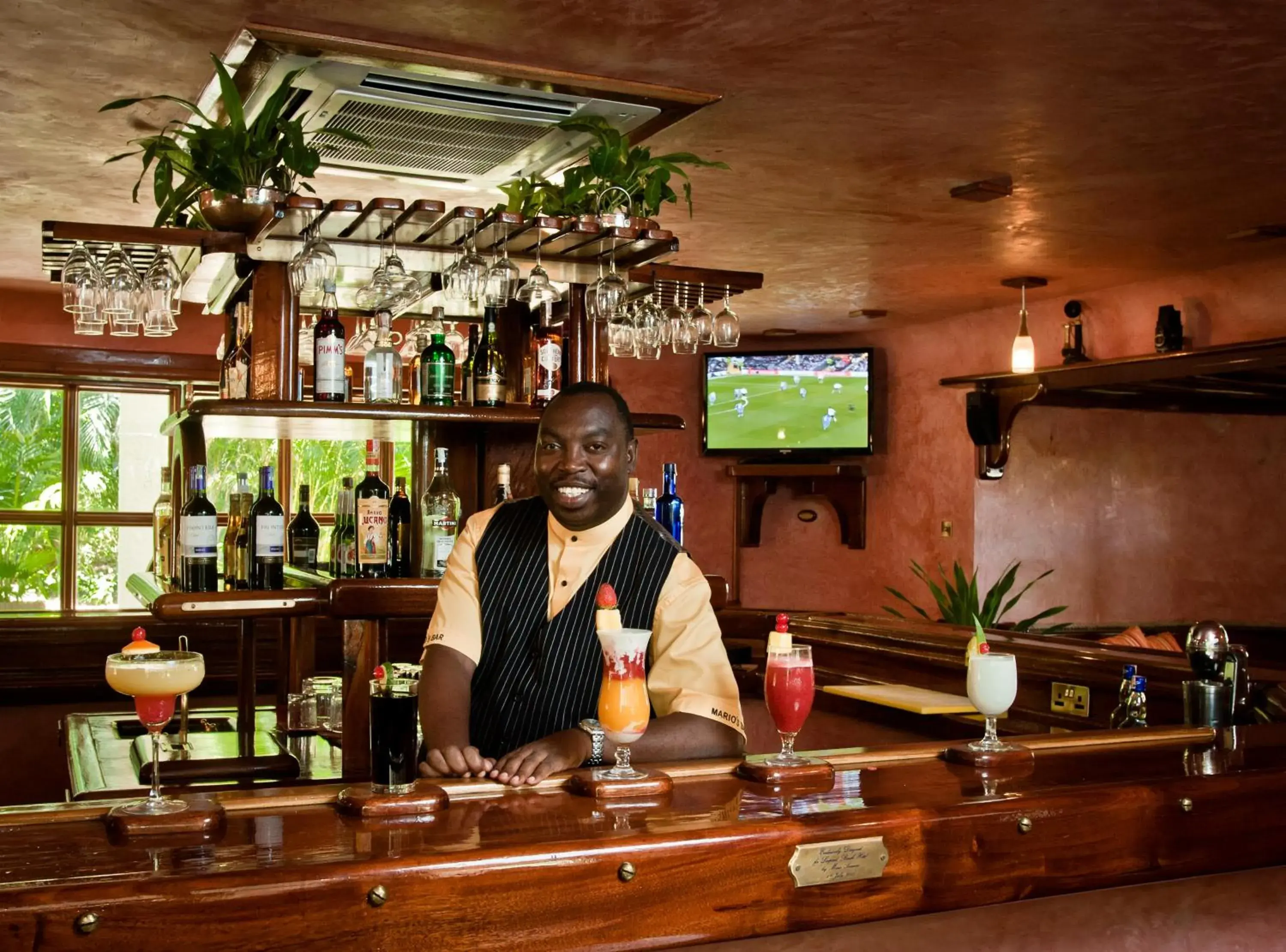 Lounge or bar in Leopard Beach Resort and Spa Lounge or bar in Leopard Beach Resort and Spa