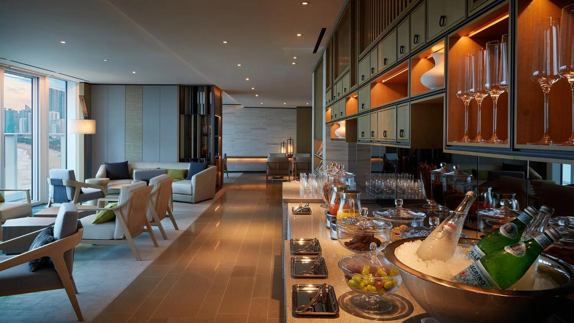 Lounge or bar in Signiel Busan