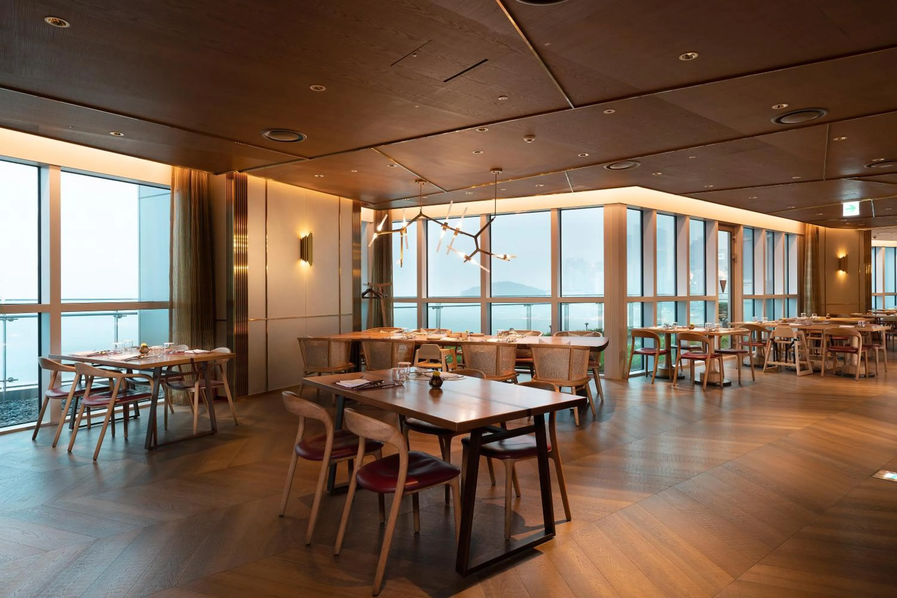 Restaurant/places to eat in Signiel Busan