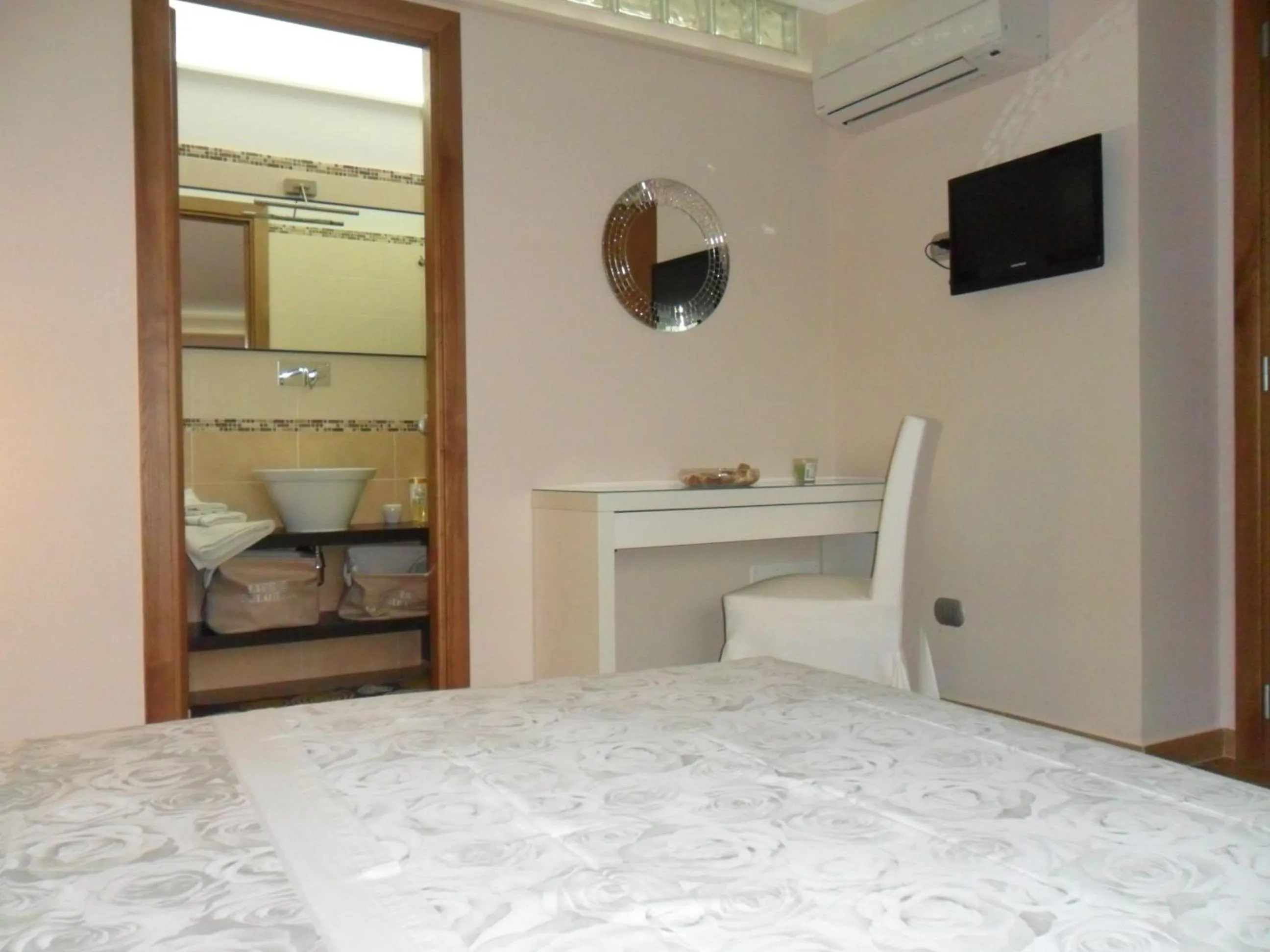 Bedroom, Bed in Casa Vacanze Li Galli