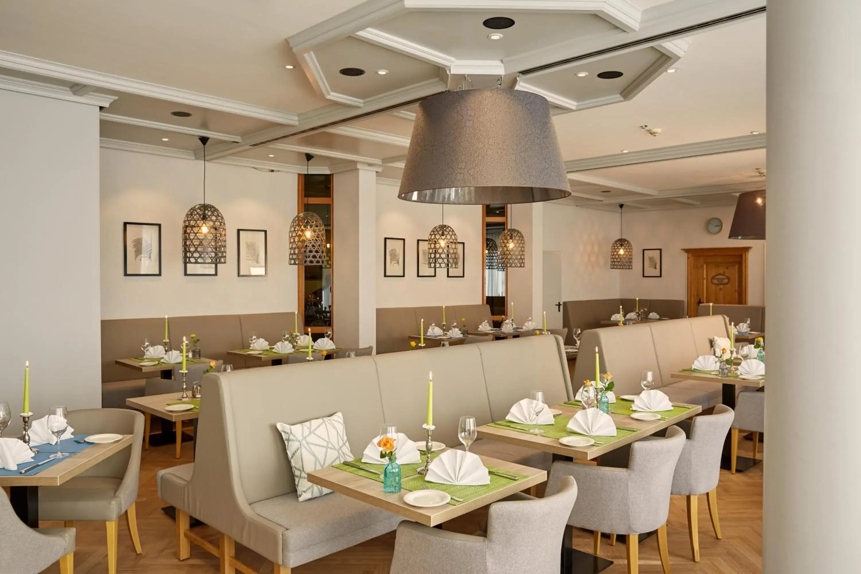 Restaurant/places to eat in H+ Hotel Stuttgart Herrenberg Restaurant/places to eat in H+ Hotel Stuttgart Herrenberg