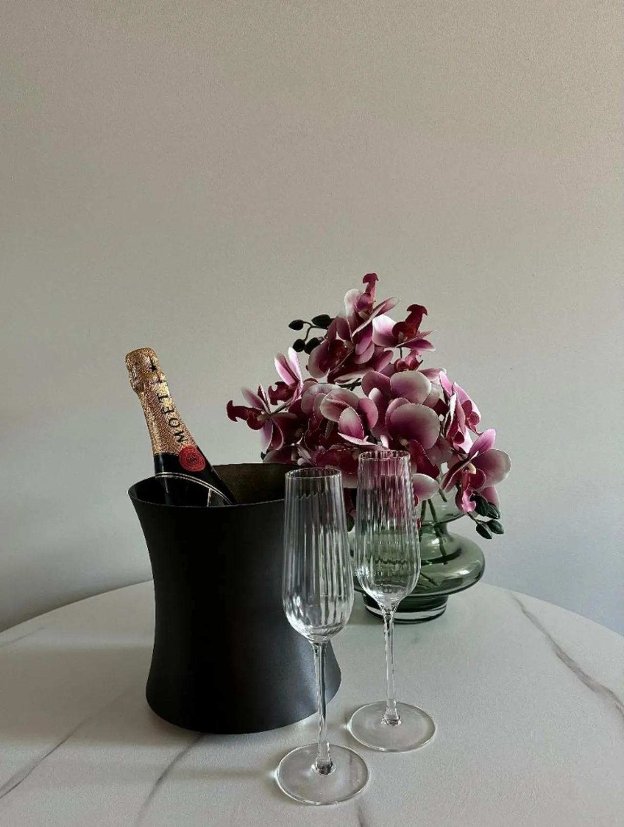 Drinks in Spice On Broadway