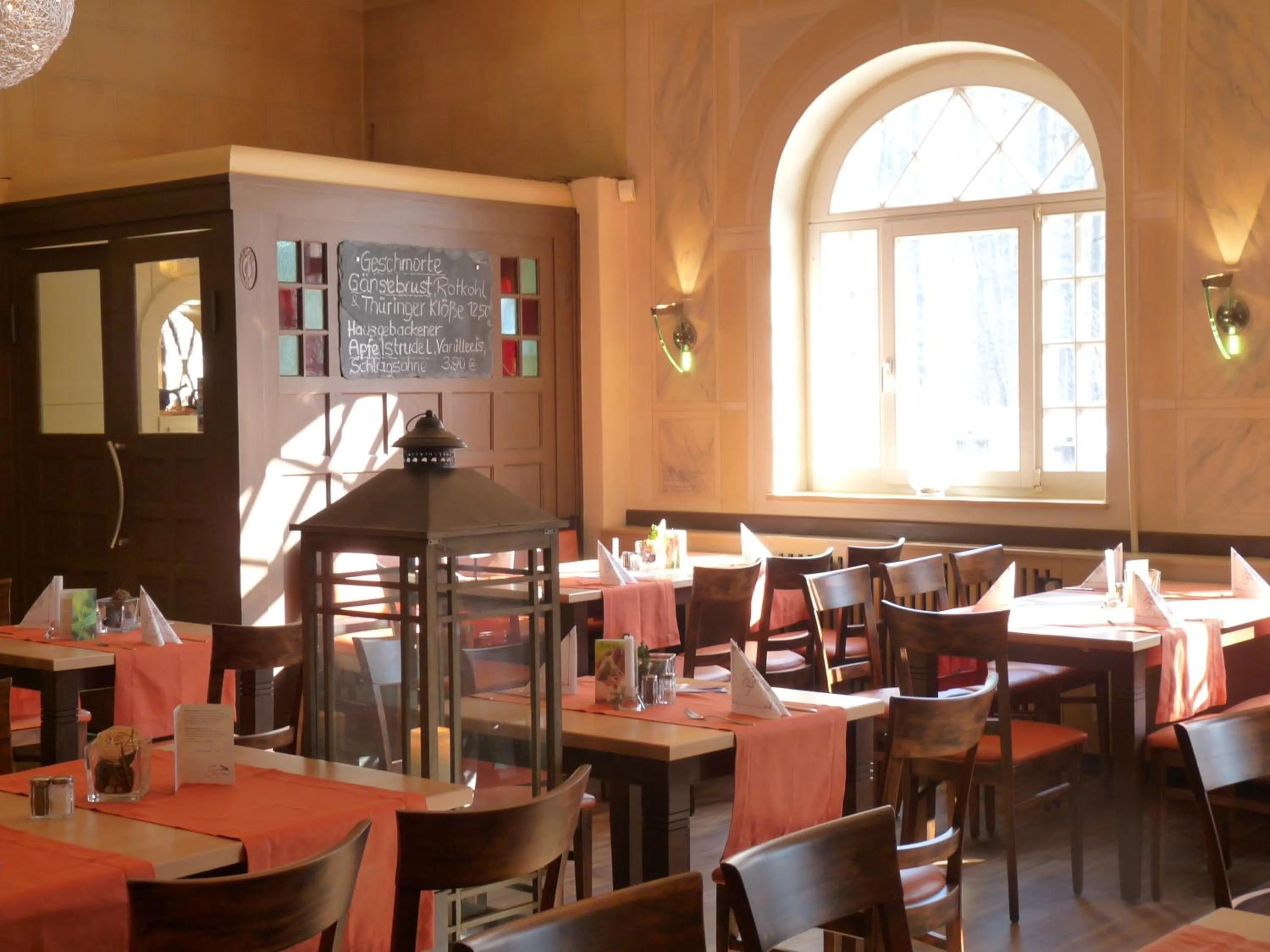 Restaurant/places to eat in Hotel zur Kanone