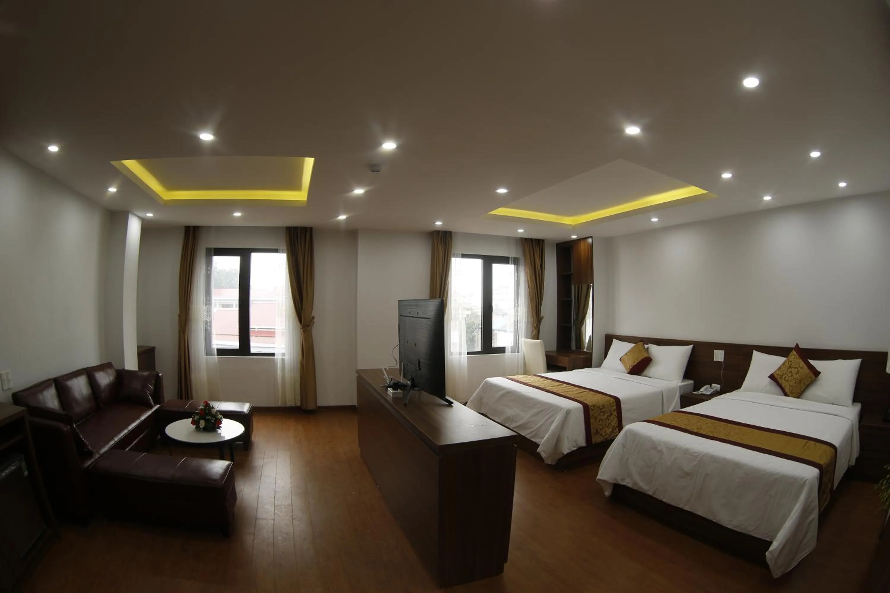 Bed in Bảo Ngọc Diamond Hotel