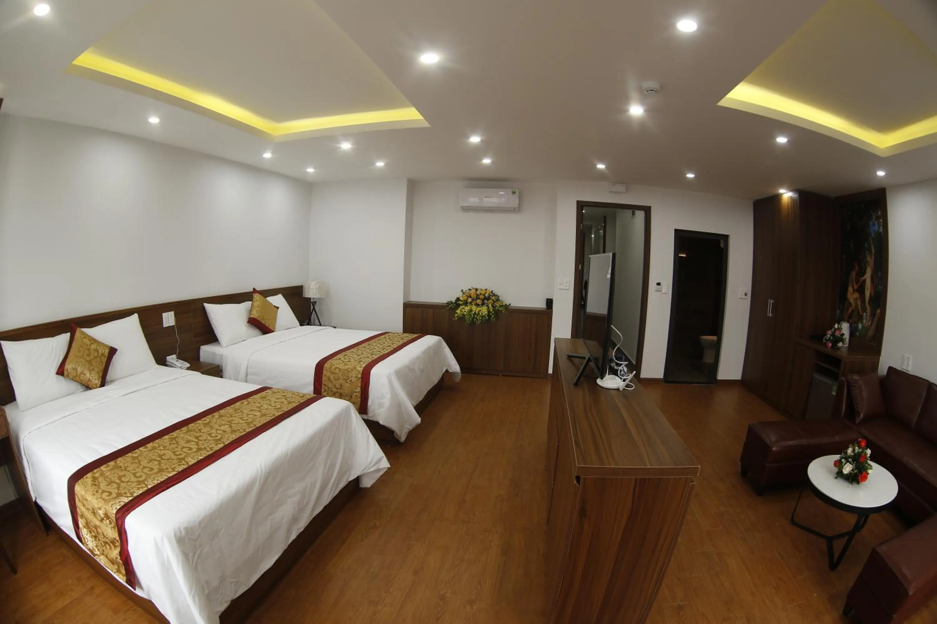 Bed in Bảo Ngọc Diamond Hotel