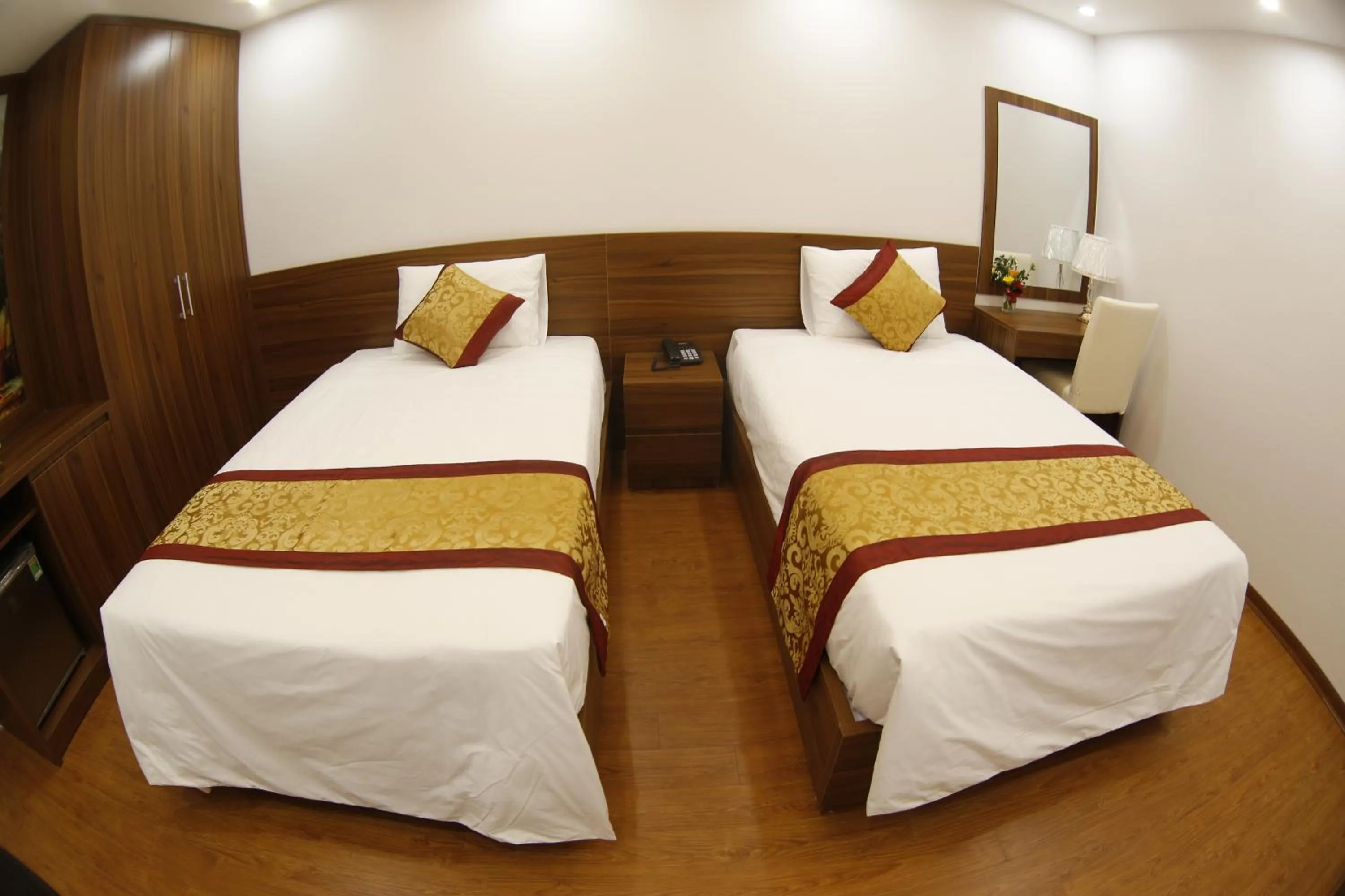 Bed in Bảo Ngọc Diamond Hotel