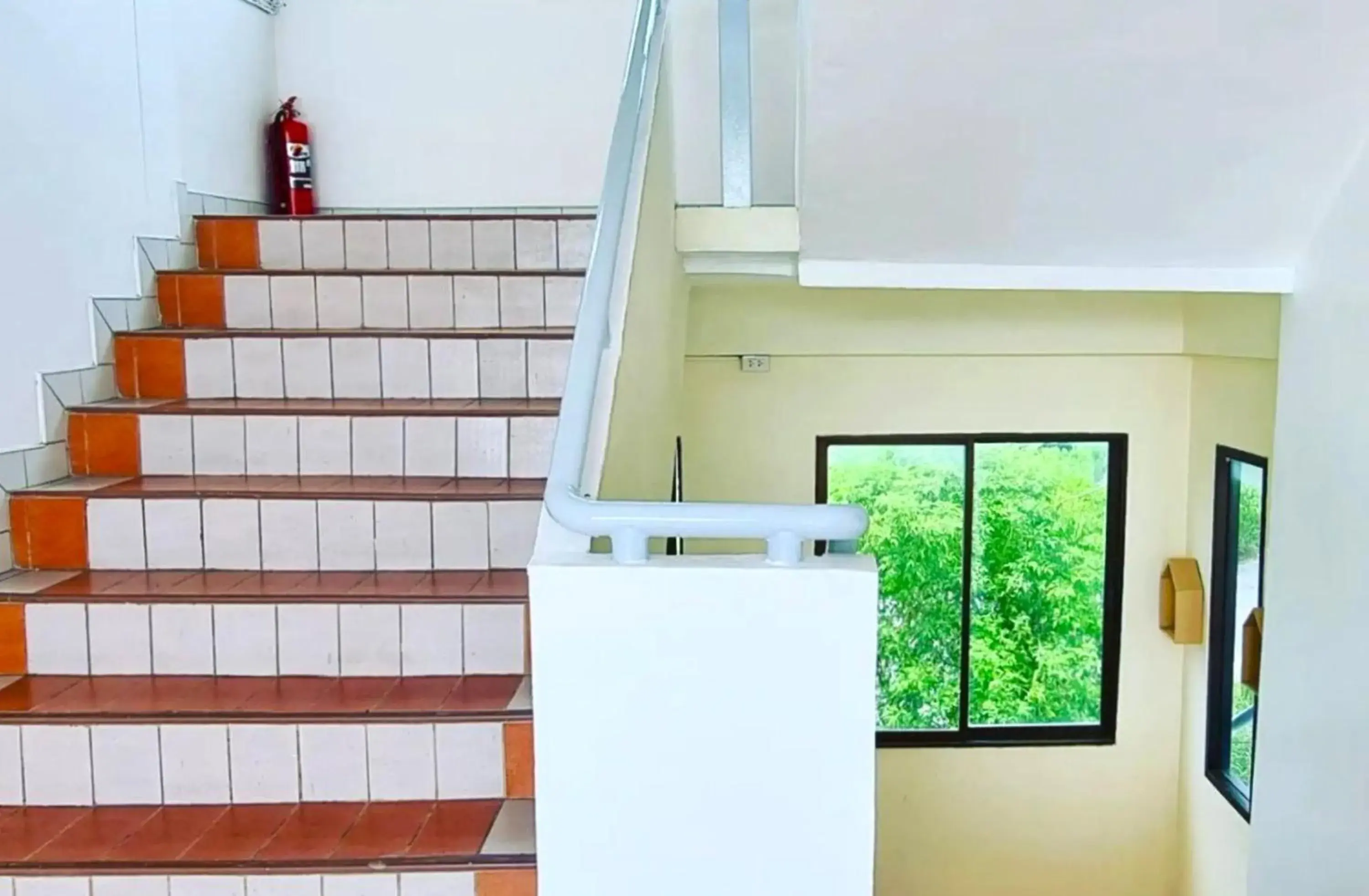 Property building in Breezy Pattaya Property building in Breezy Pattaya